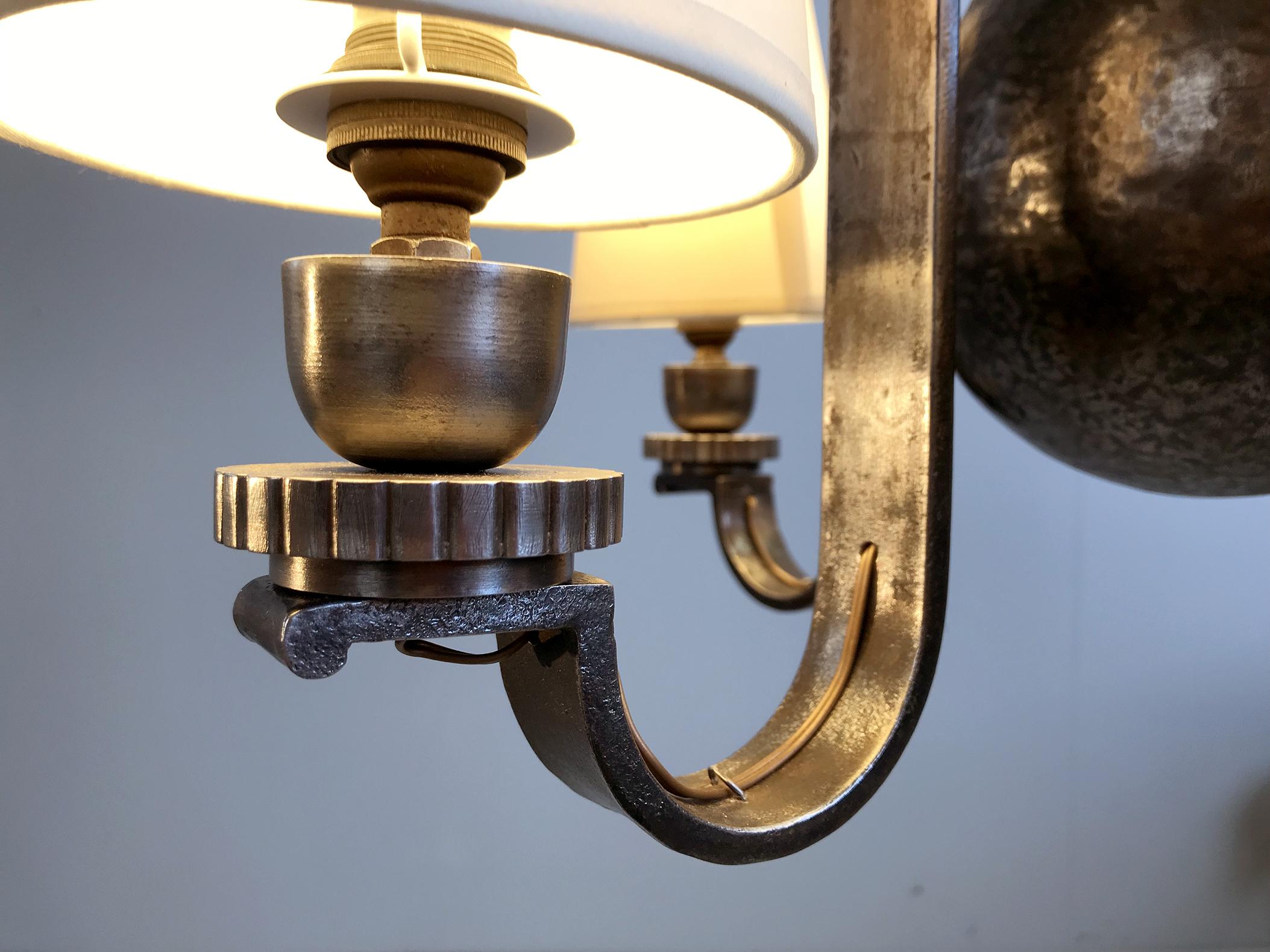 Ferro Edgar Brandt, Lampada a sospensione a quattro luci, Francia, 1930 in vendita