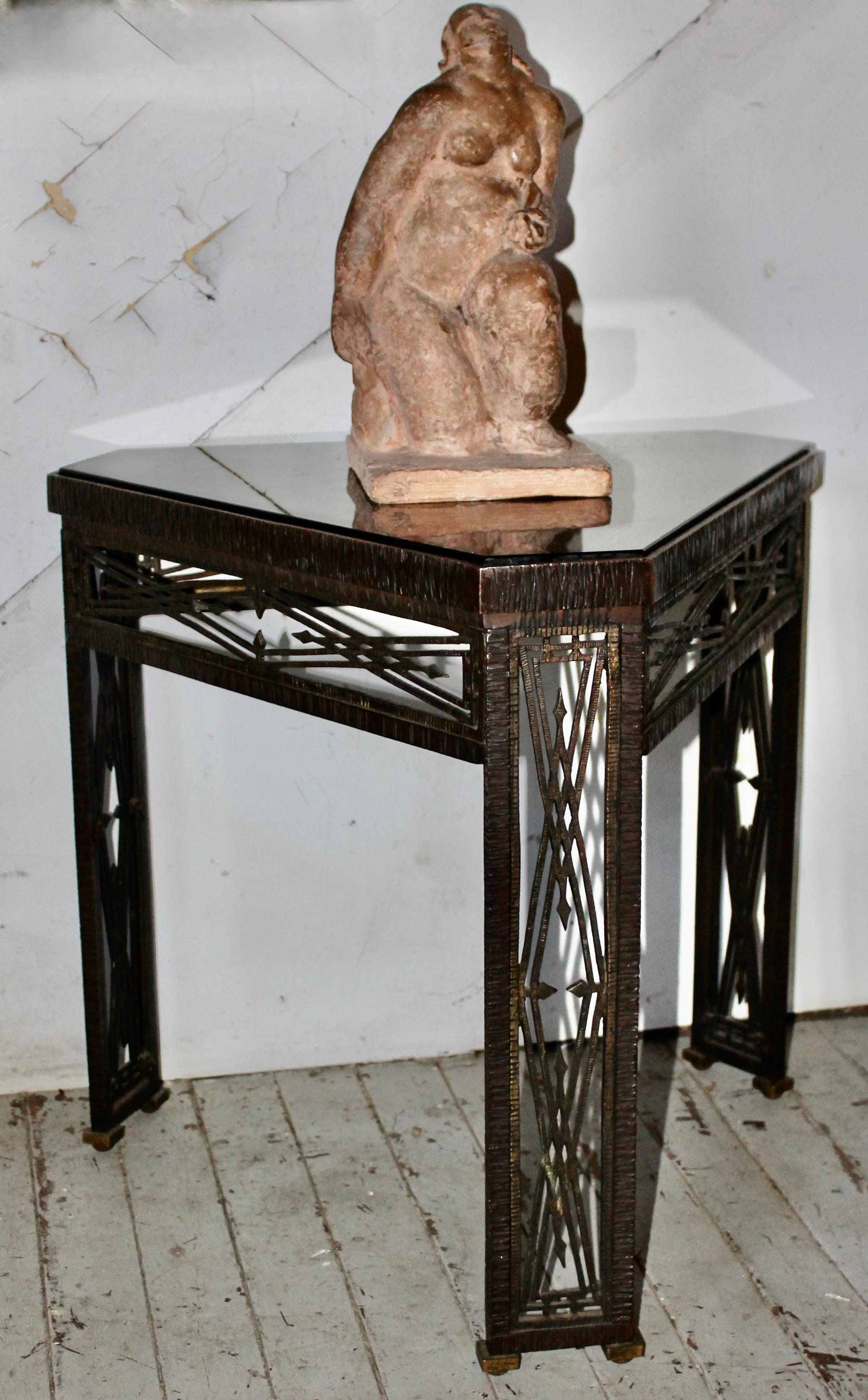 Mesa Pequeña Art Decó Estilo Edgar Brandt Hecho a mano en venta