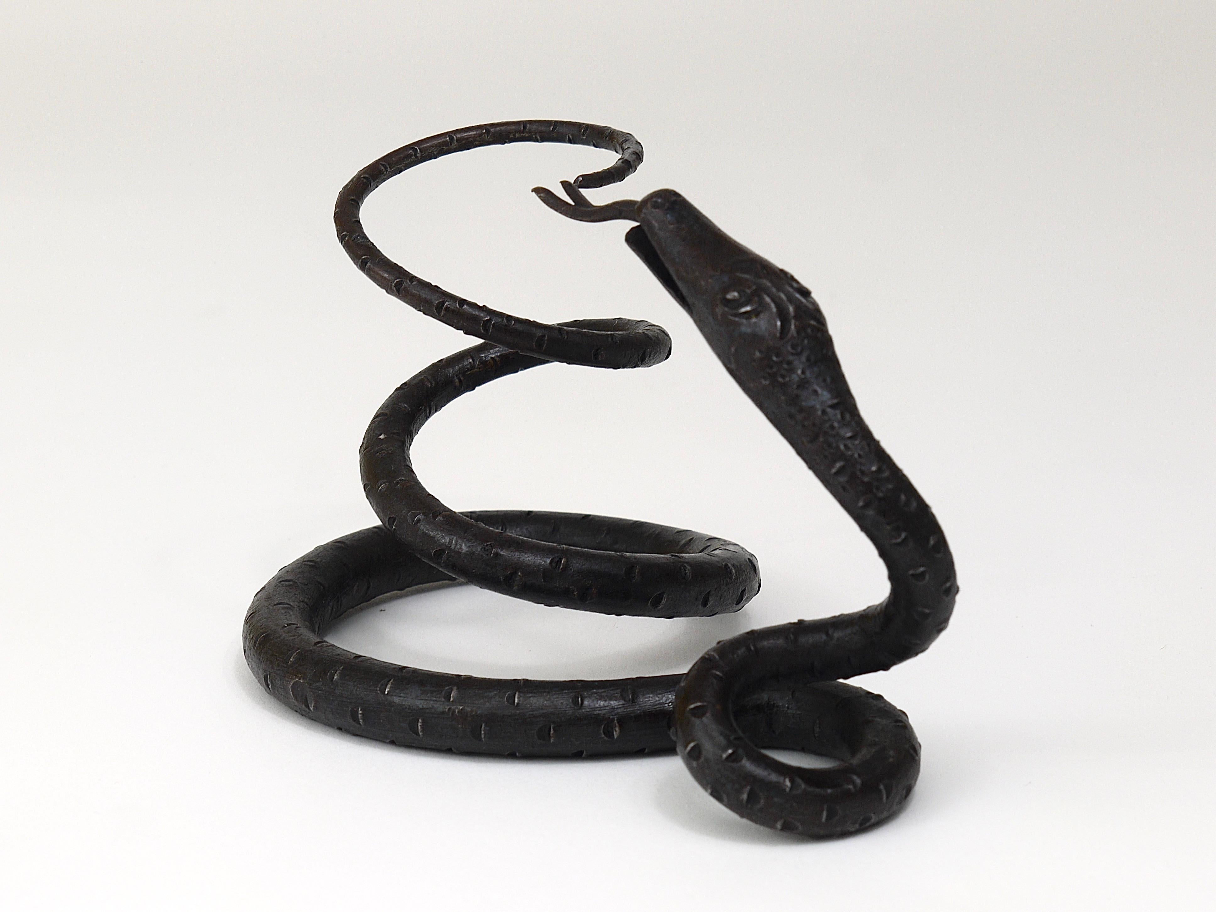 Handgeschmiedete Schlangen- oder Schlange-Skulptur aus Eisen im Edgar Brandt-Stil, Österreich, 1920er Jahre im Angebot 3