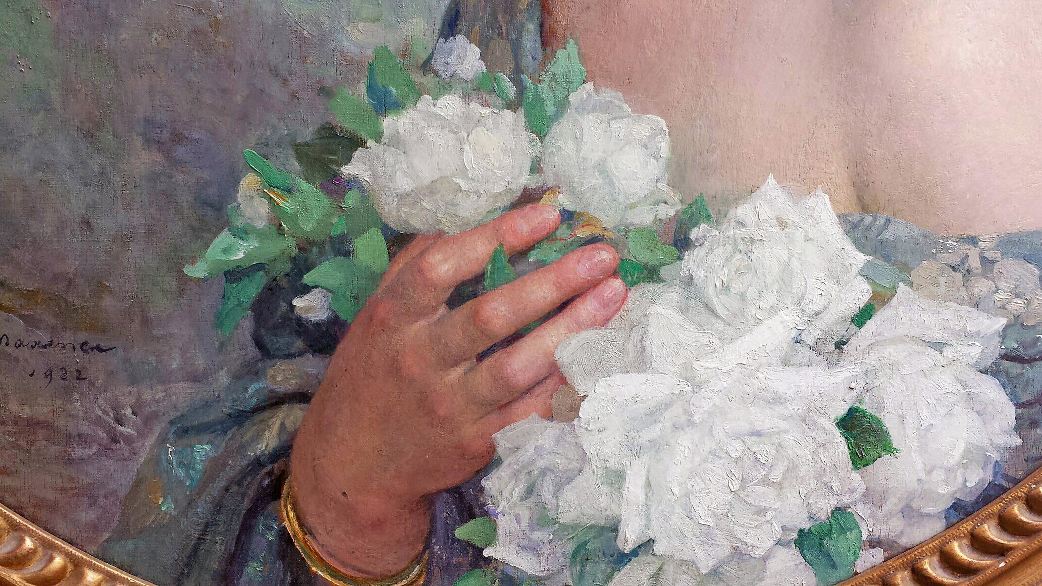 Elegante Frau, die weiße Rosen und Blumen hält, Porträt Champetre Französisch Symbolist  im Angebot 4