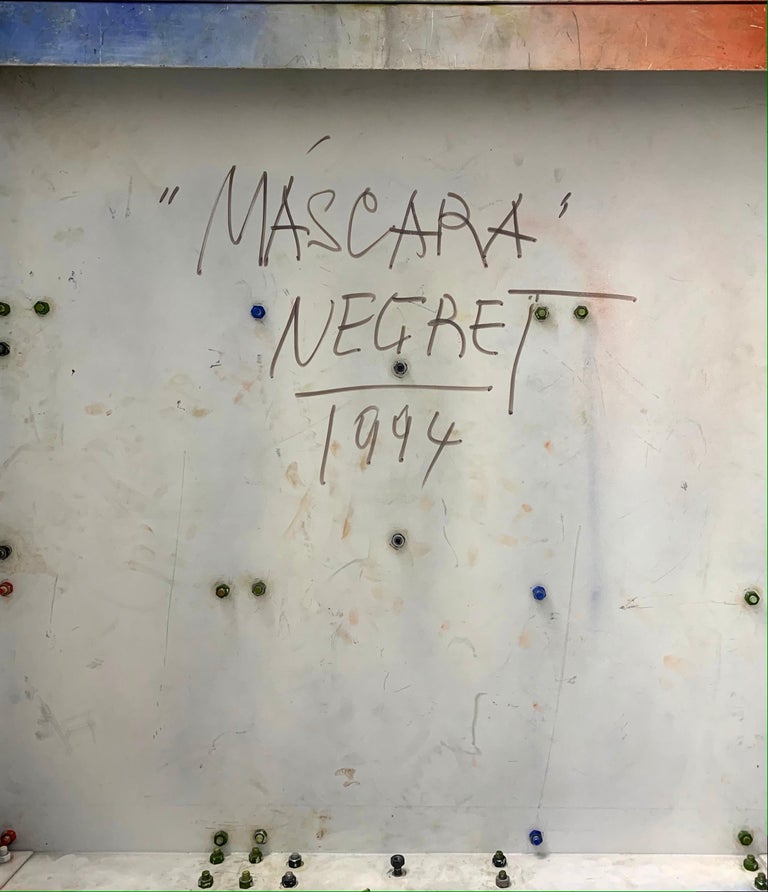 Edgar Negret - Edgar Negret Mascara, 1994, Painted Aluminum, 87 x 87 x 32  cm For Sale at 1stDibs