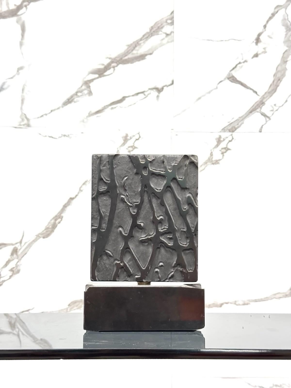 Edgardo Abbozzo Scultura Anni 70 Marmo Art Design.

Scultura in ottime condizioni conservative, base con dei pezzi mancanti. (Vedi foto)

Spedizione gratuita in tutt’Italia



N.B.: OFFRIAMO SPEDIZIONE INTERNAZIONALE MA I COSTI E I TEMPI VARIANO E
