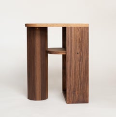 Edge Table with Bookshelf