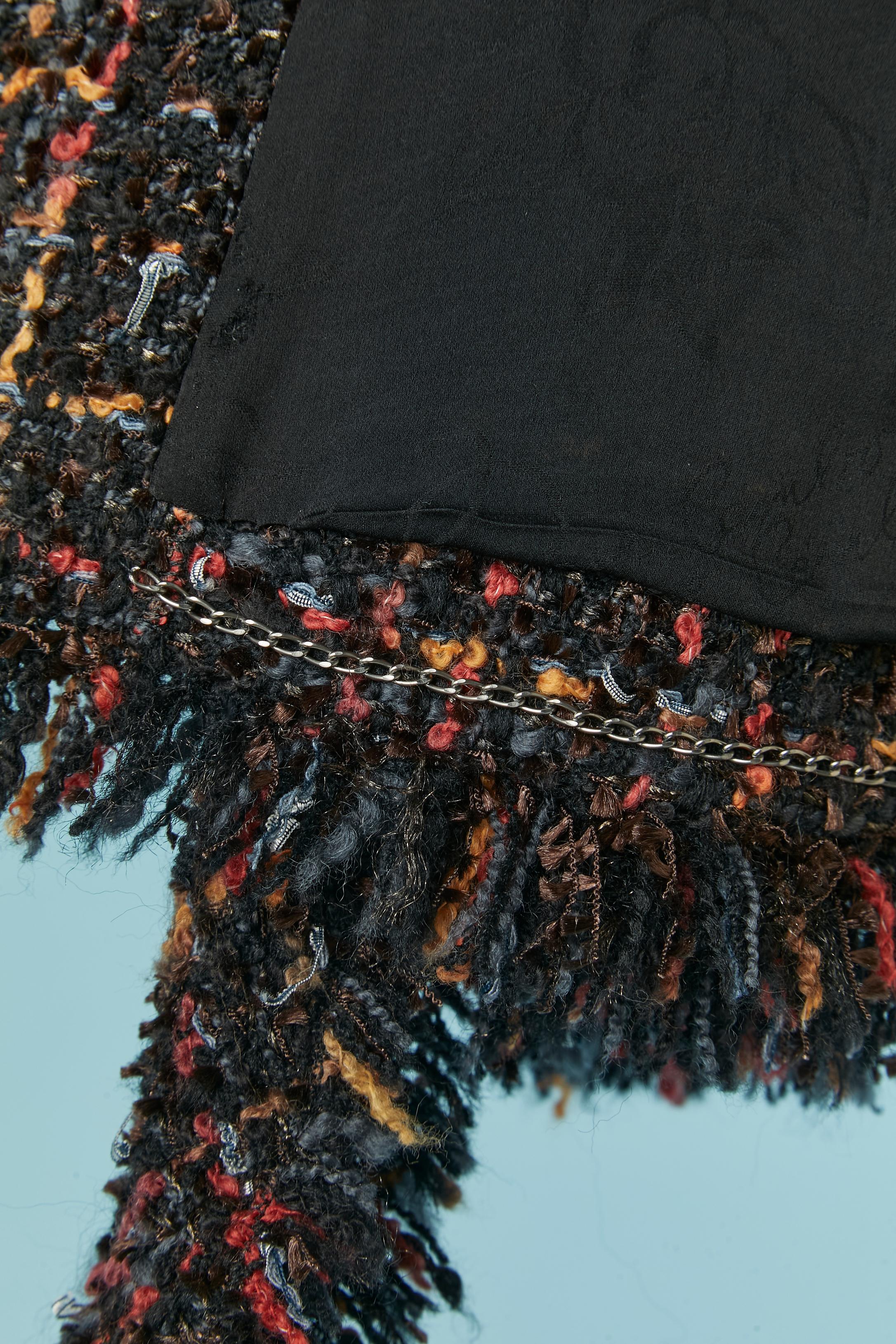 Tweed-Jacke von Rand zu Rand mit unter der Brust gebundenem Schal  CHANEL FW 2010 im Angebot 5