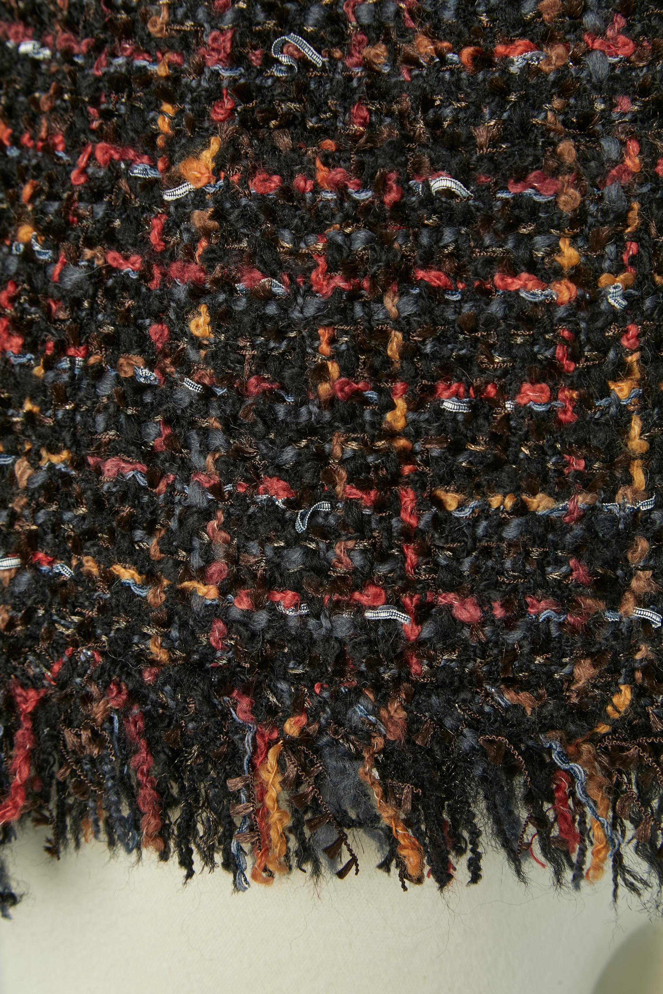 Tweed-Jacke von Rand zu Rand mit unter der Brust gebundenem Schal  CHANEL FW 2010 Damen im Angebot