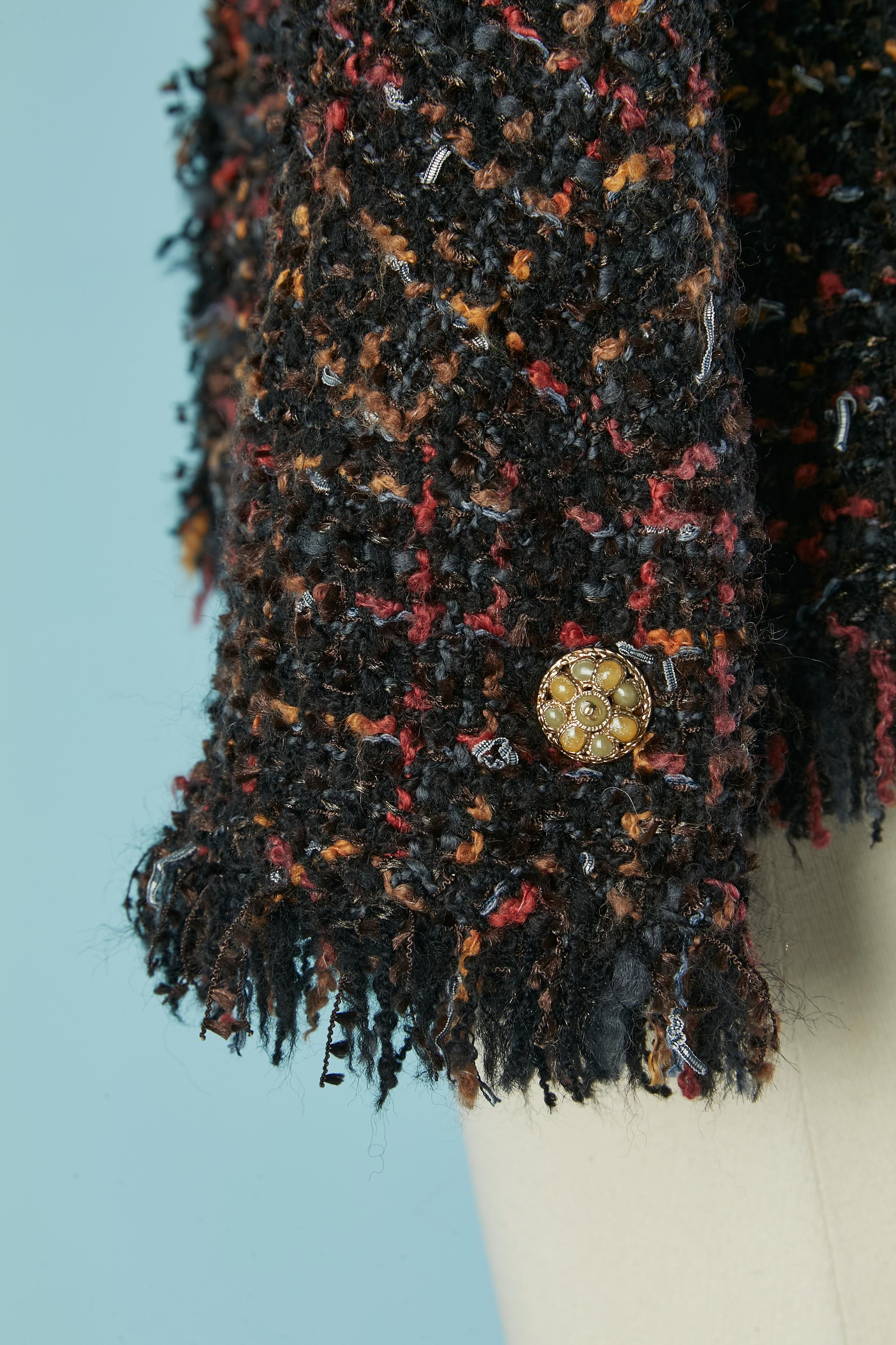 Tweed-Jacke von Rand zu Rand mit unter der Brust gebundenem Schal  CHANEL FW 2010 im Angebot 2