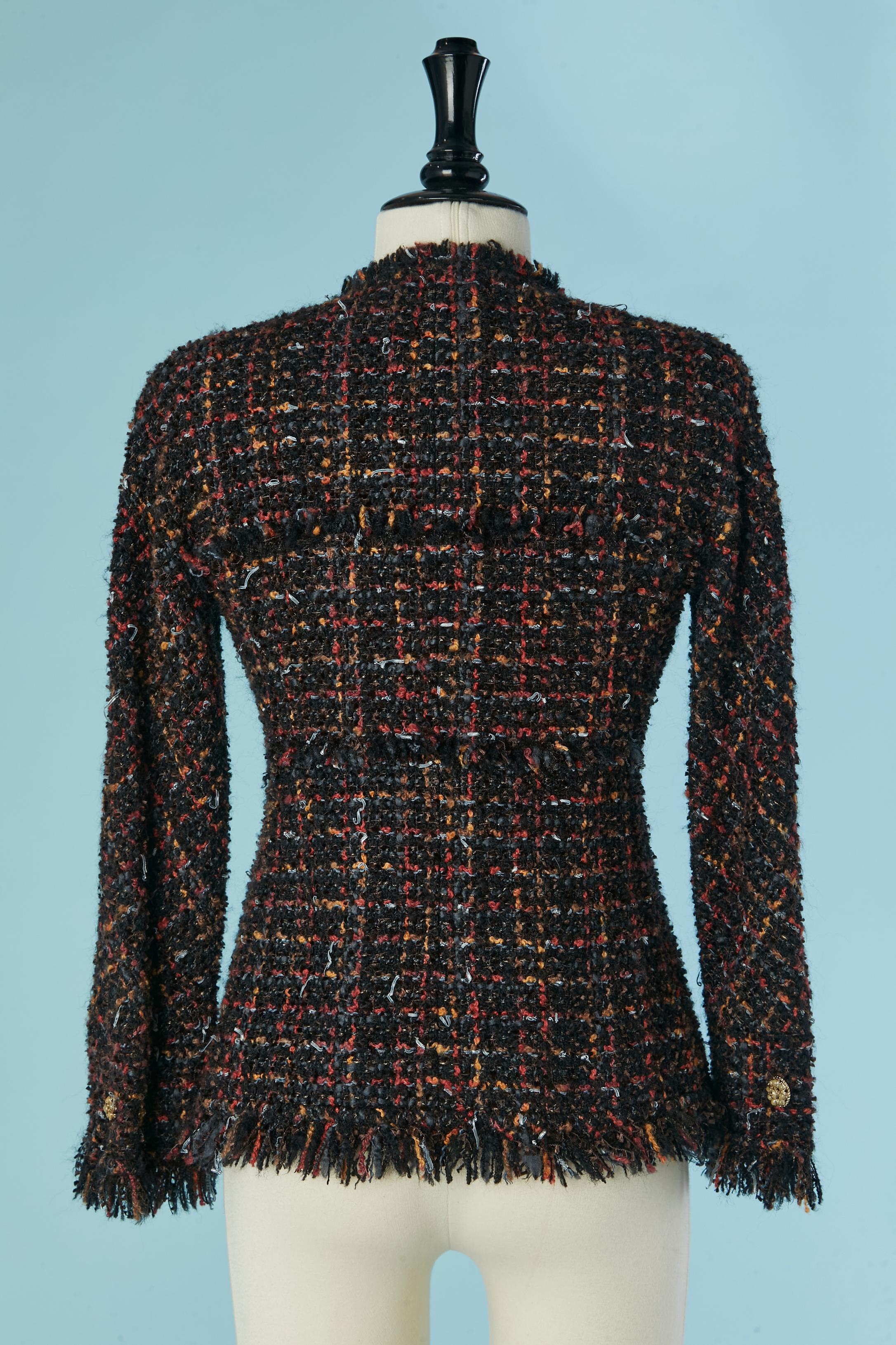 Tweed-Jacke von Rand zu Rand mit unter der Brust gebundenem Schal  CHANEL FW 2010 im Angebot 3