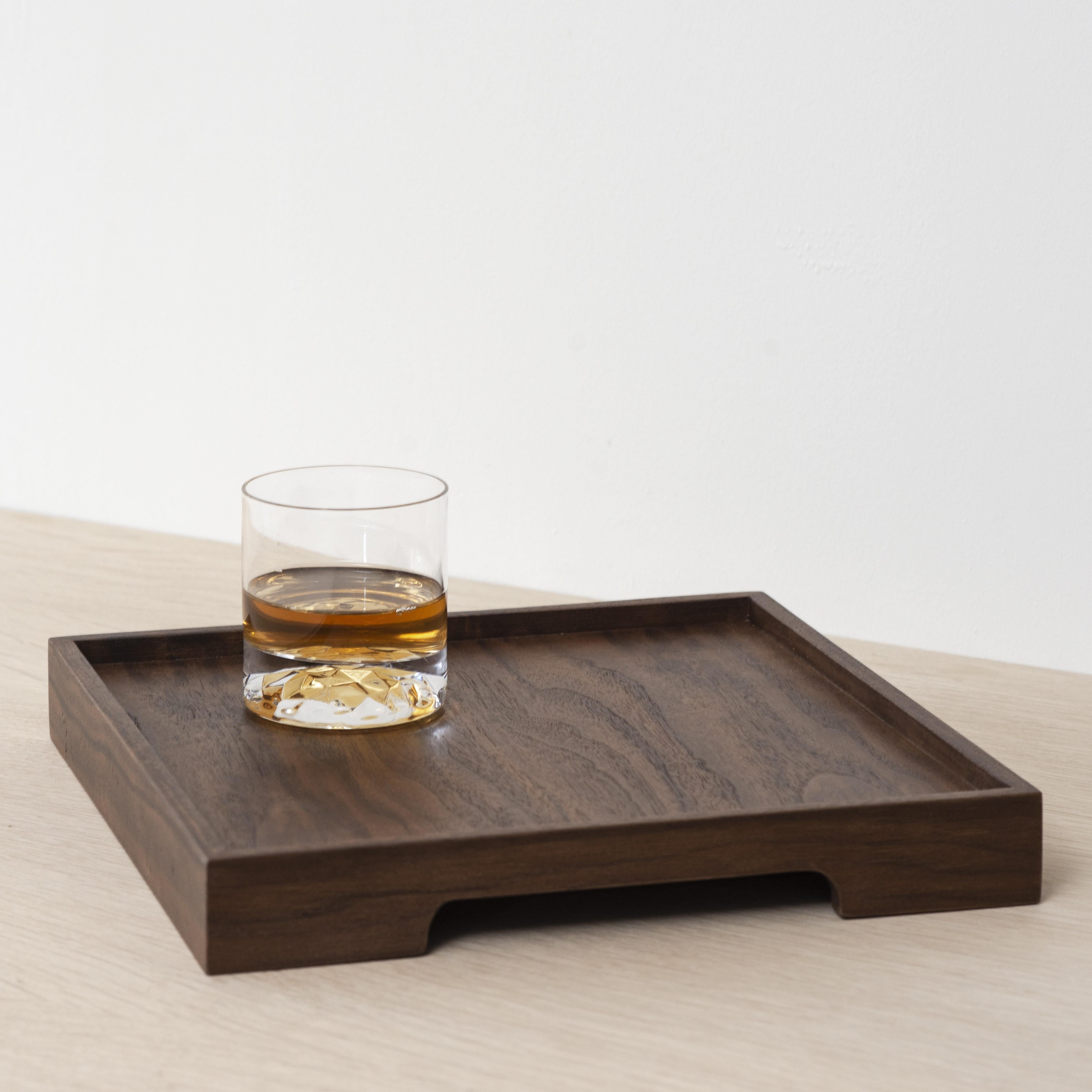 Edge Tray Walnut Square Brown In New Condition For Sale In Karabağlar/Izmir, TR