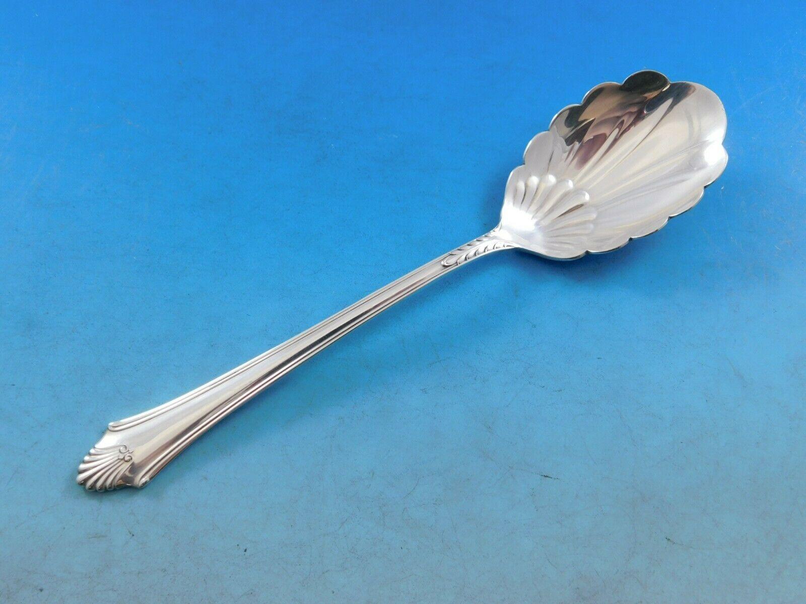20ième siècle Service de couverts en argent sterling Edgemont par Gorham pour 12 personnes, 50 pièces en vente