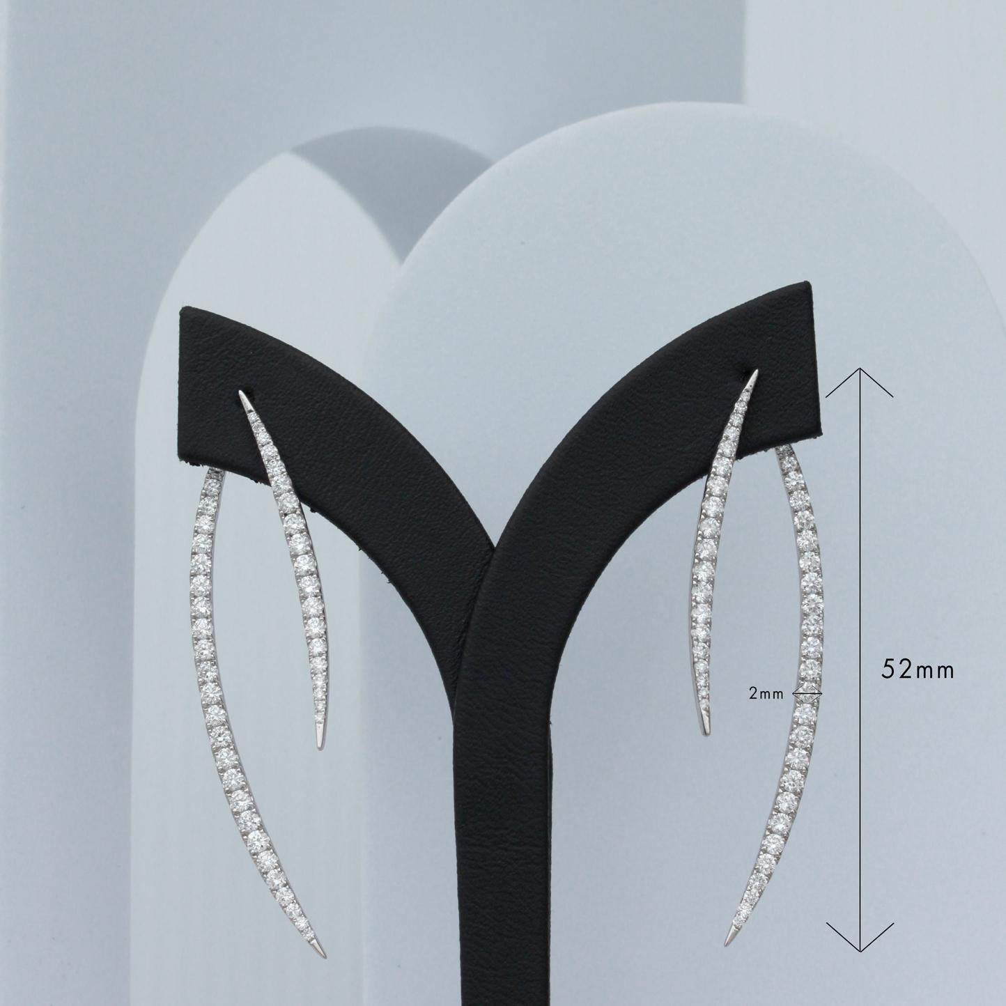 Edgy Dangling Cocktail-Diamant-Ohrringe mit 2,11 Karat funkelnden Diamanten (Rundschliff) im Angebot