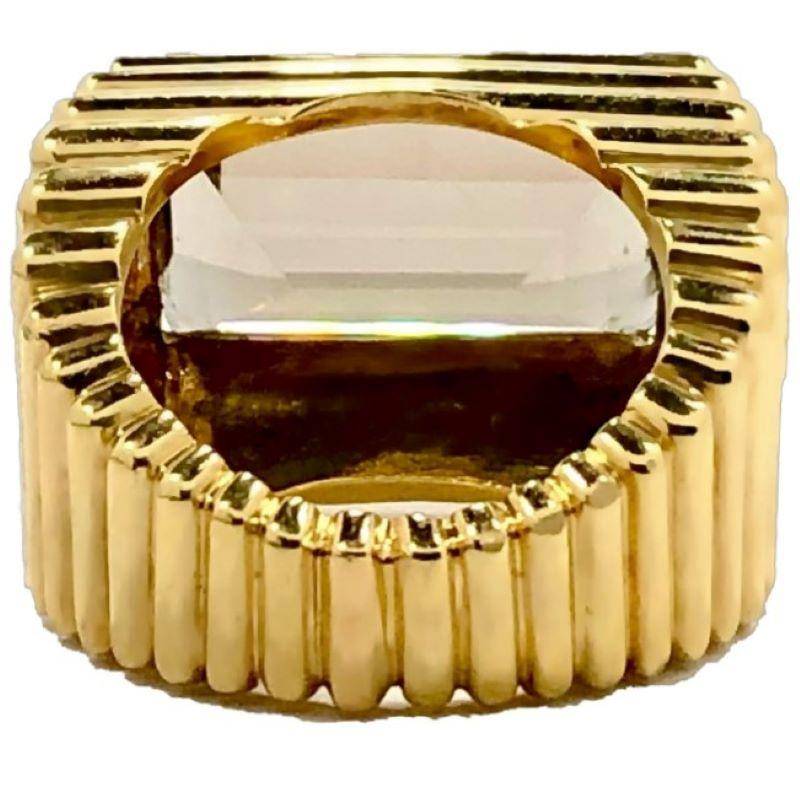 Edgy Modernist Unisex Ring in 18K Yellow Gold with Smoky Quartz and Diamonds In Good Condition In Palm Beach, FL