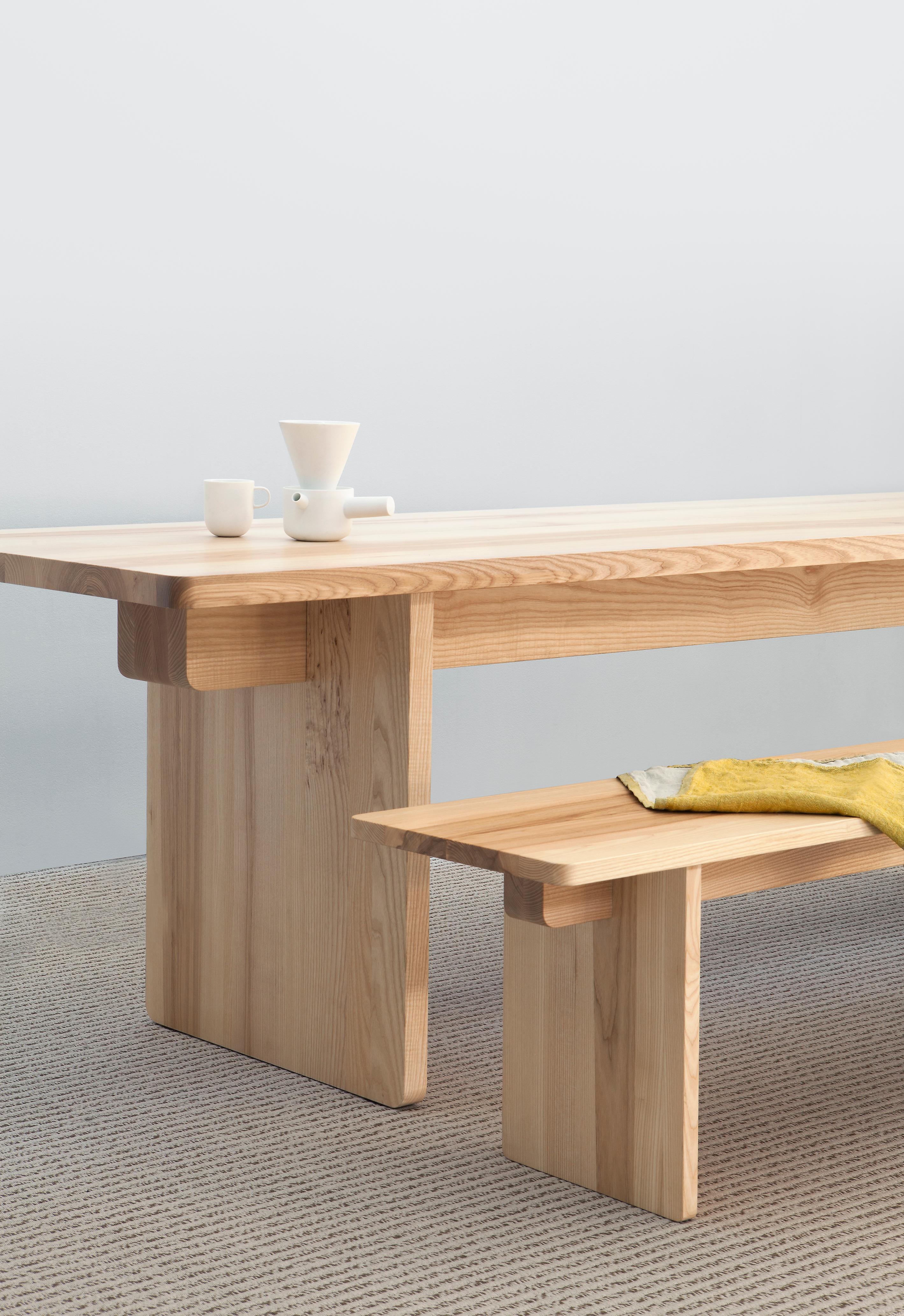 Mesa de comedor EDI para 6 en fresno o roble de Claesson, Koivisto & Rune Escandinavo moderno en venta