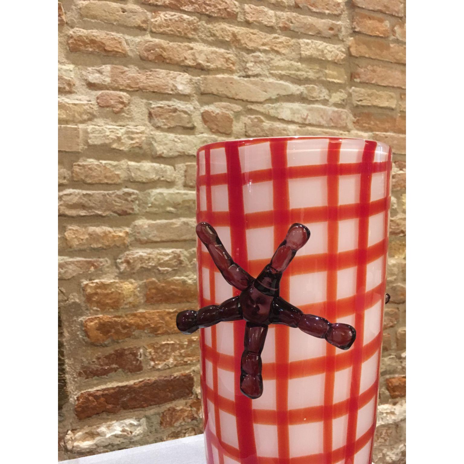 Post-Modern Edie' 60 Red Vase by Purho For Sale