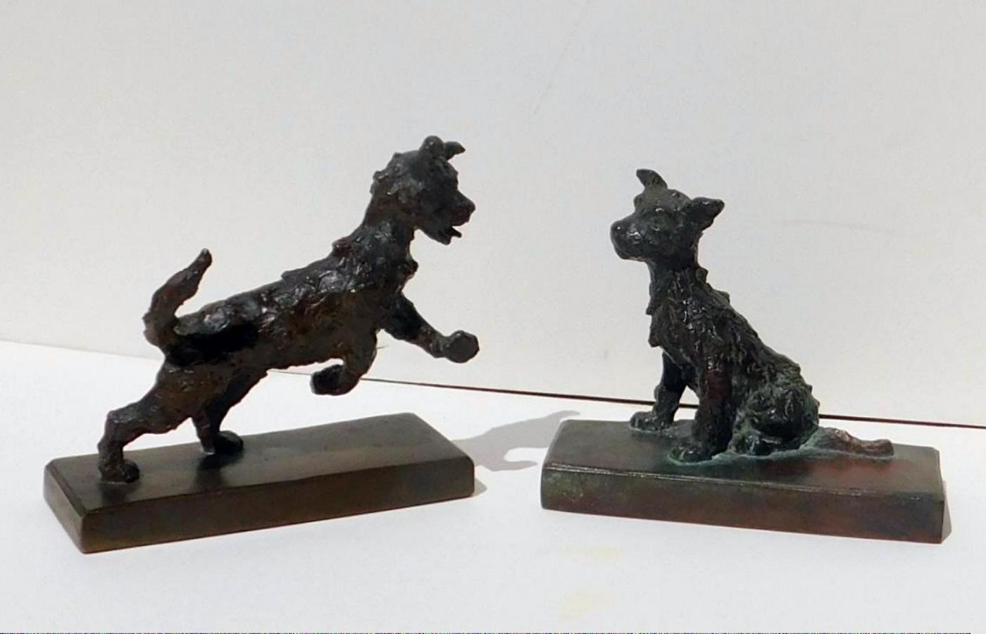 Edith Parsons Coppia di cuccioli di Terrier - Fermalibri Sculture in bronzo