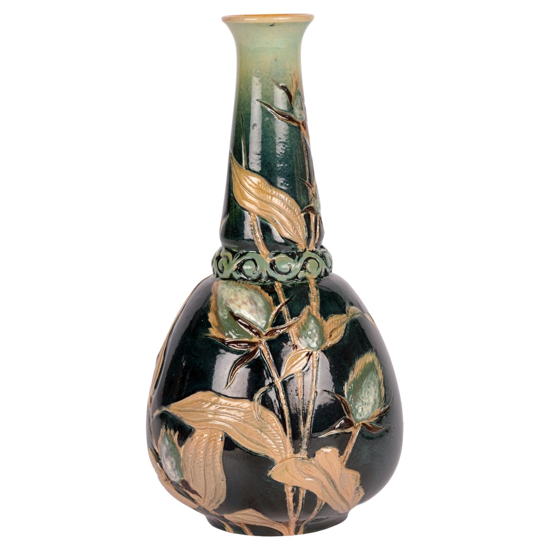 Edith D Lupton Doulton Lambeth Aesthetic Movement Vase à chardon en vente