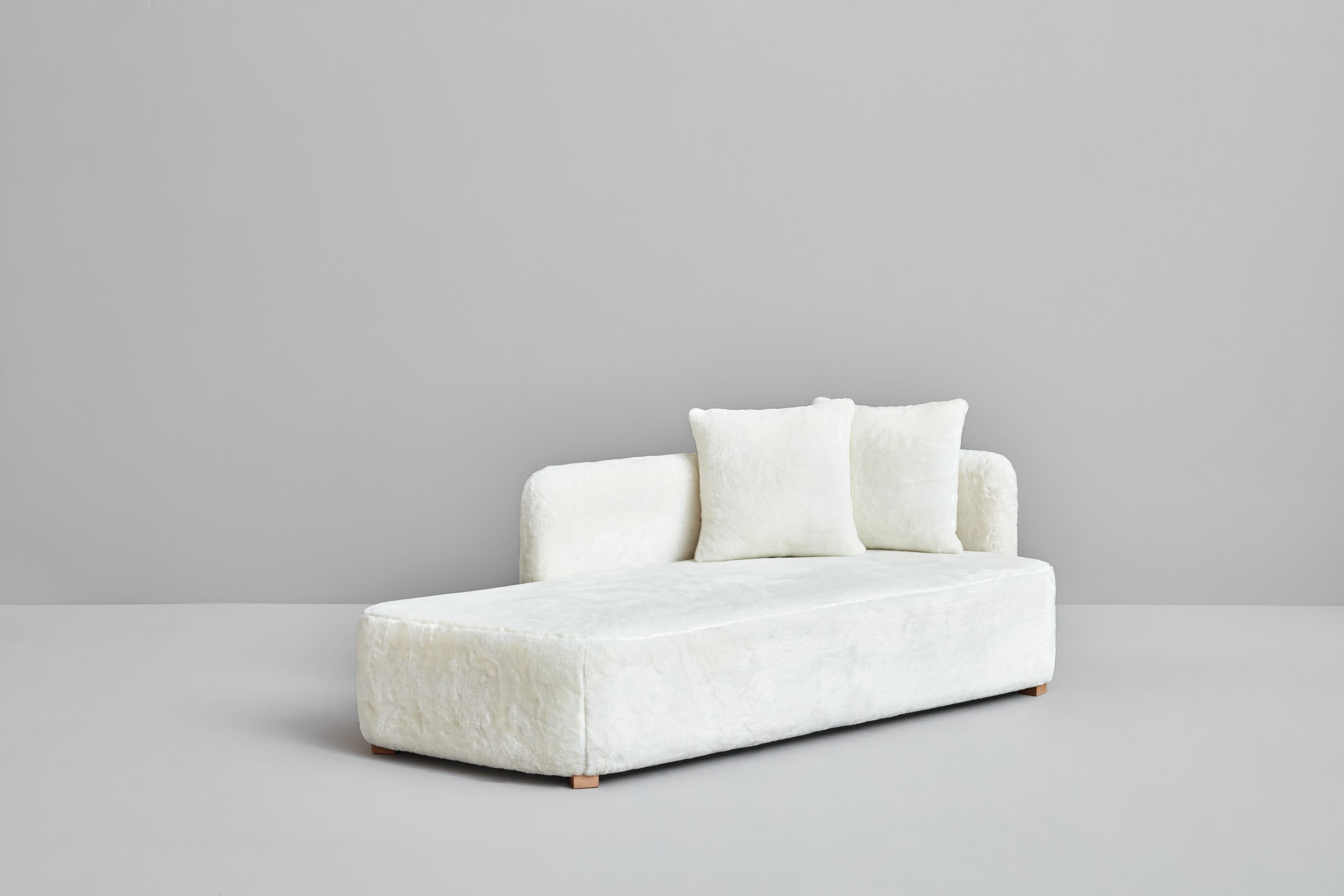 Edith Daybed by Pepe Albargues In New Condition In Geneve, CH