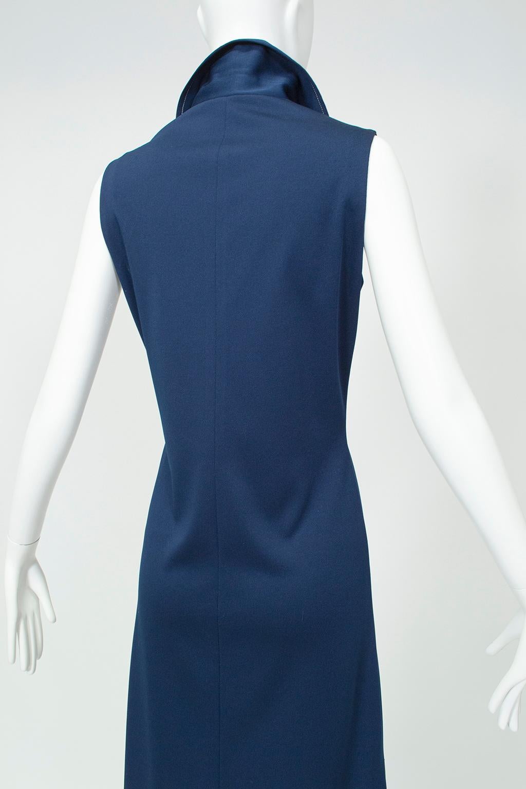 Sleeveless Navy Jersey Sailor Dress with Nautical Buttons – M, 1960s In Excellent Condition For Sale In Tucson, AZ