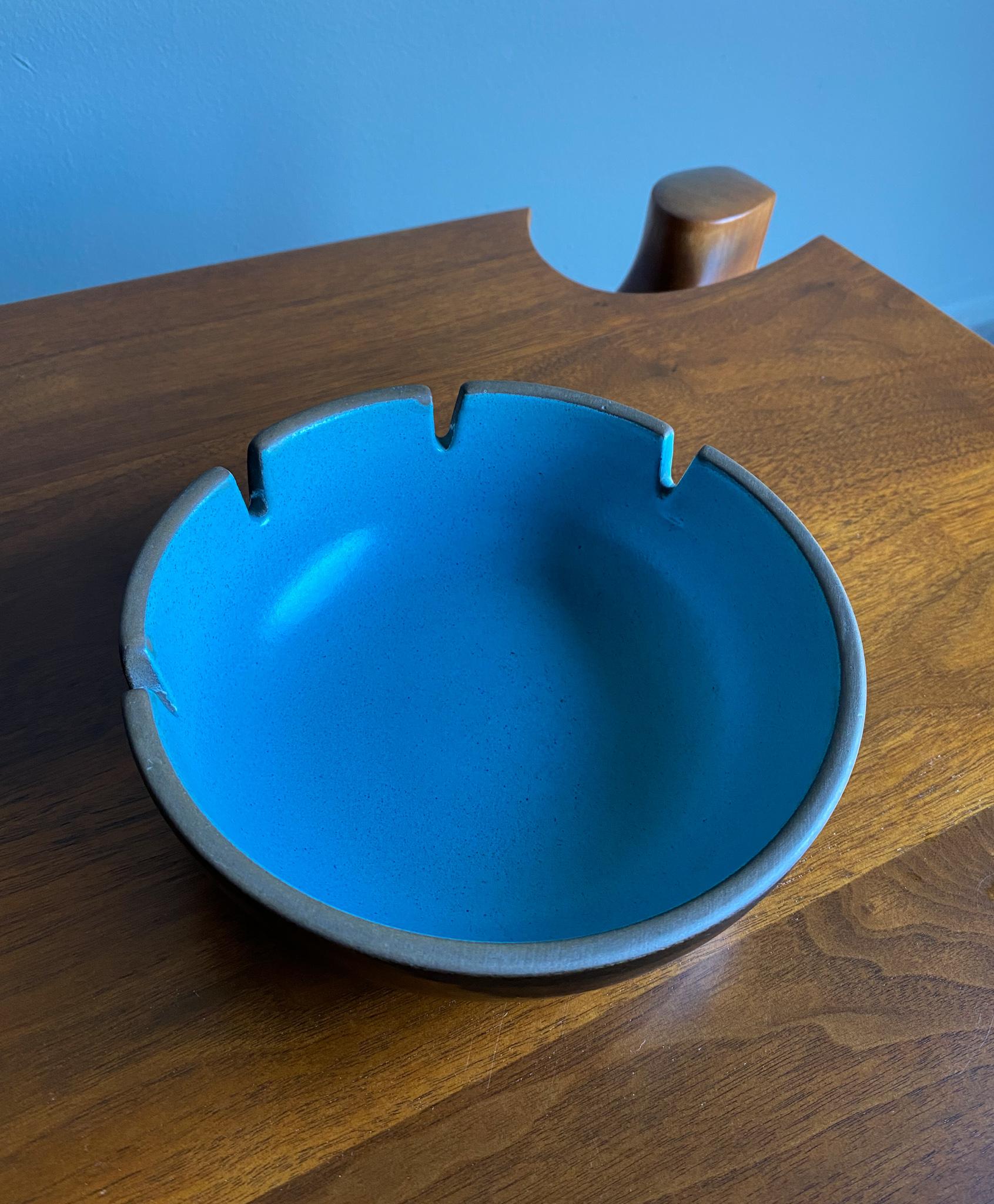 Edith Heath ashtray by Heath ceramics, 1970's.