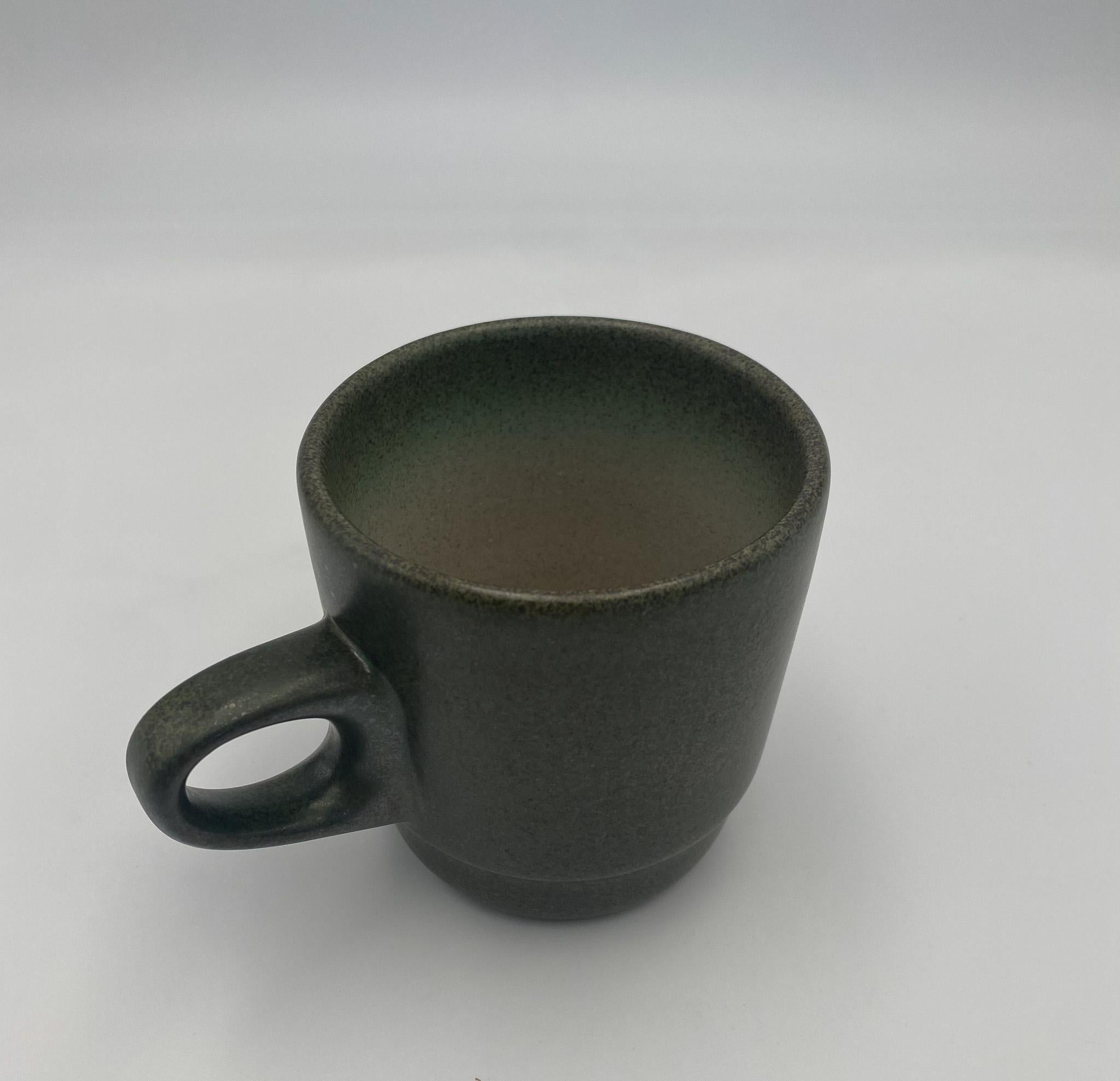 Coupe Line Pottery Sea & Sand Ceramic Cup d'Edith Heath, Californie, vers 1960 en vente 2