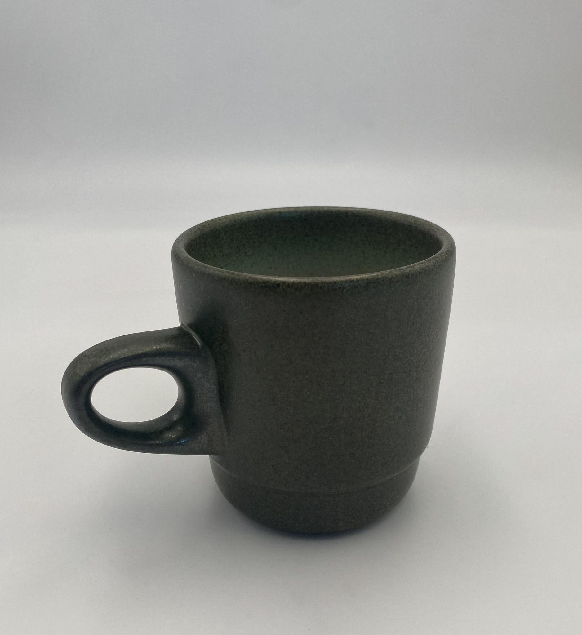 Edith Heath Coupe Line Pottery Sea & Sand Ceramic Cup, California, c.1960 For Sale 1
