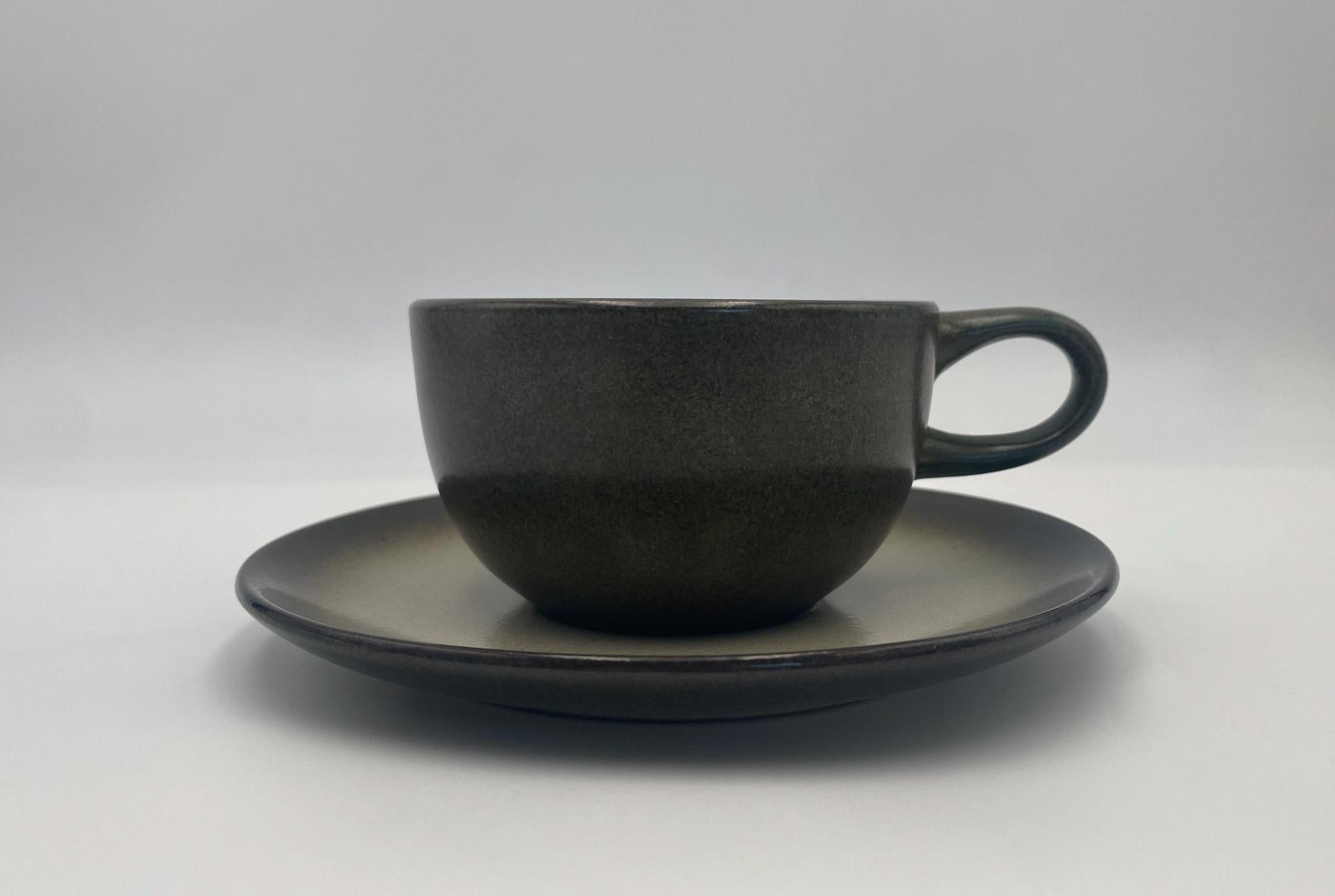 Mid-Century Modern Edith Heath Coupe Line Pottery Sea & Sand Ceramic Cup & Saucer, c.1960 For Sale