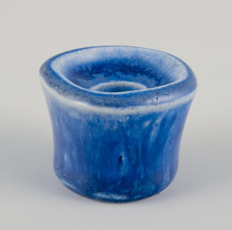 Svedese Edith Sonne Bruun per Saxbo, Danimarca. Coppia di portacandele in ceramica. in vendita