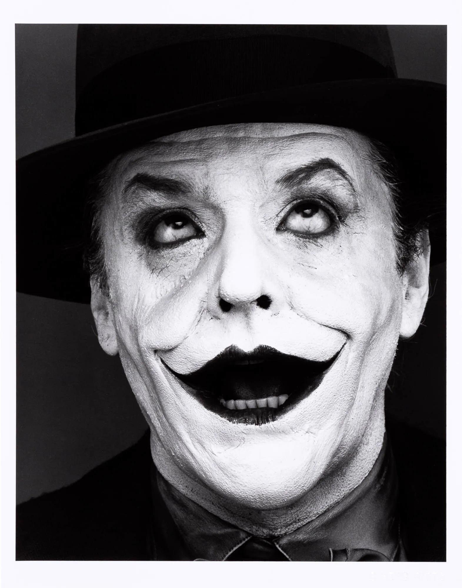 Eine gerahmte Schwarz-Weiß-Fotografie des amerikanischen Fotografen Herb Ritts (1952-2002) aus dem Jahr 1988. Das Werk mit dem Titel 