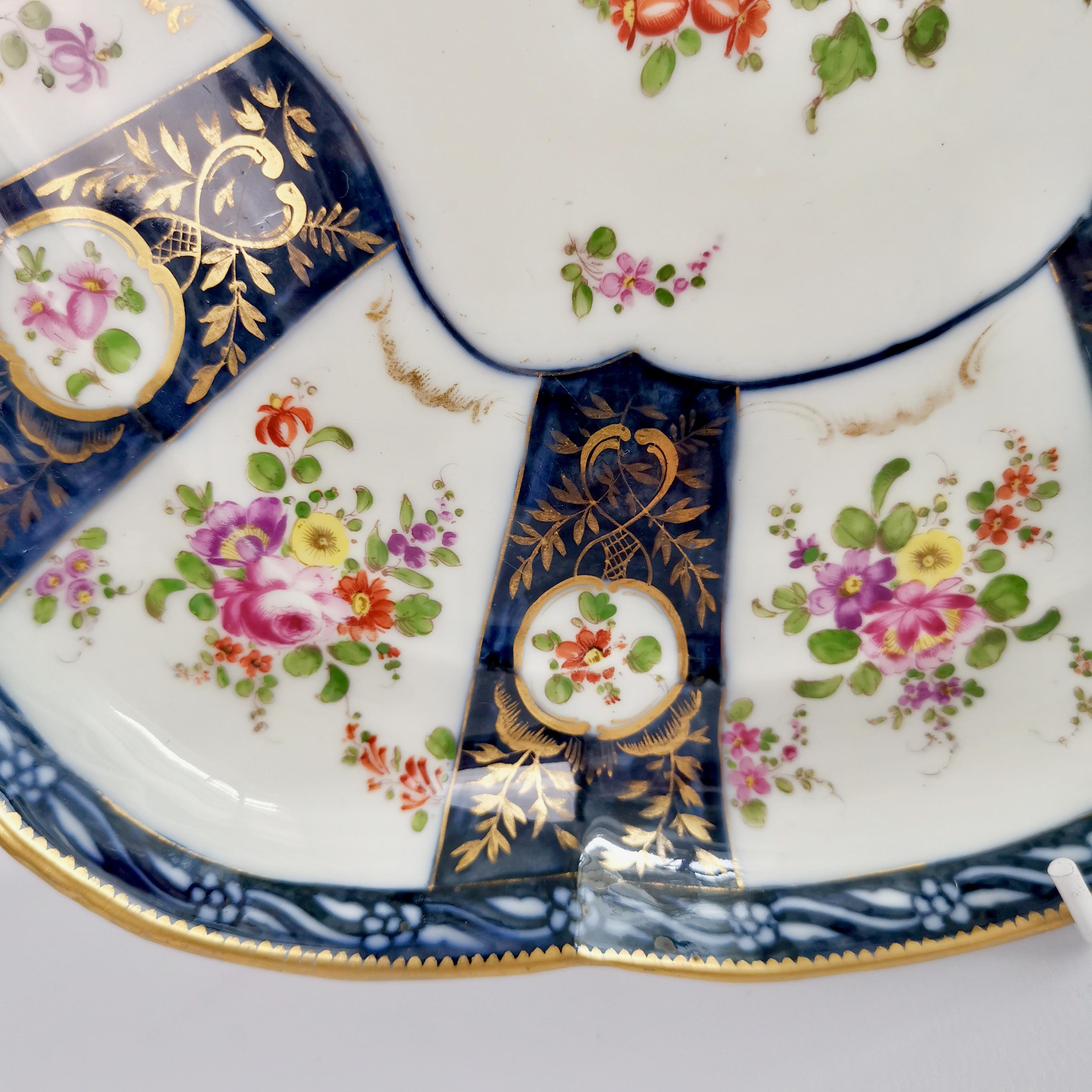 Hand-Painted Edmé Samson Porcelain Cabaret Tray, Worcester Style Blue with Flowers, 19th C For Sale