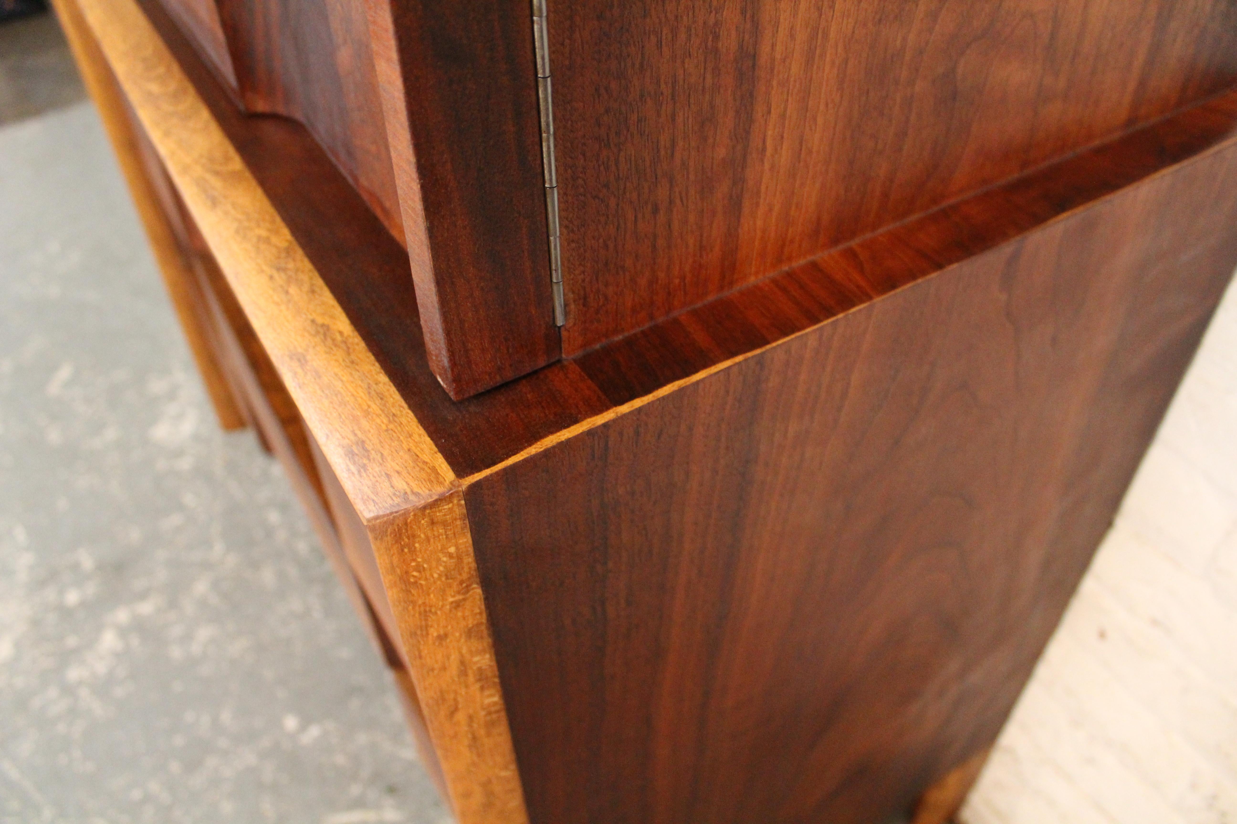 Edmond J. Spence Commode en damier en vente 12