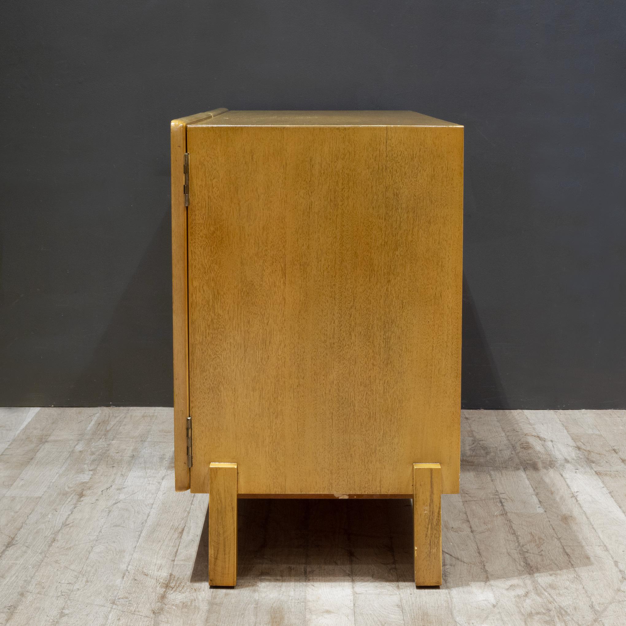 Credenza Edmond J. Spence para Industria Meublera, Modernismo mexicano c.1950 Cereza en venta