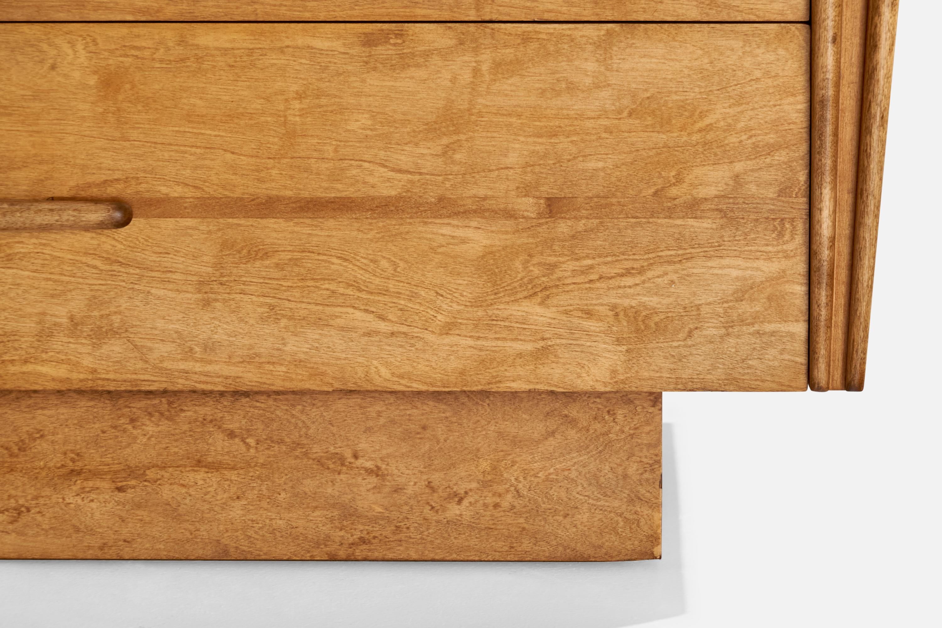 Edmond J. Spence, Dresser, Birch, Sweden, 1950s In Good Condition For Sale In High Point, NC