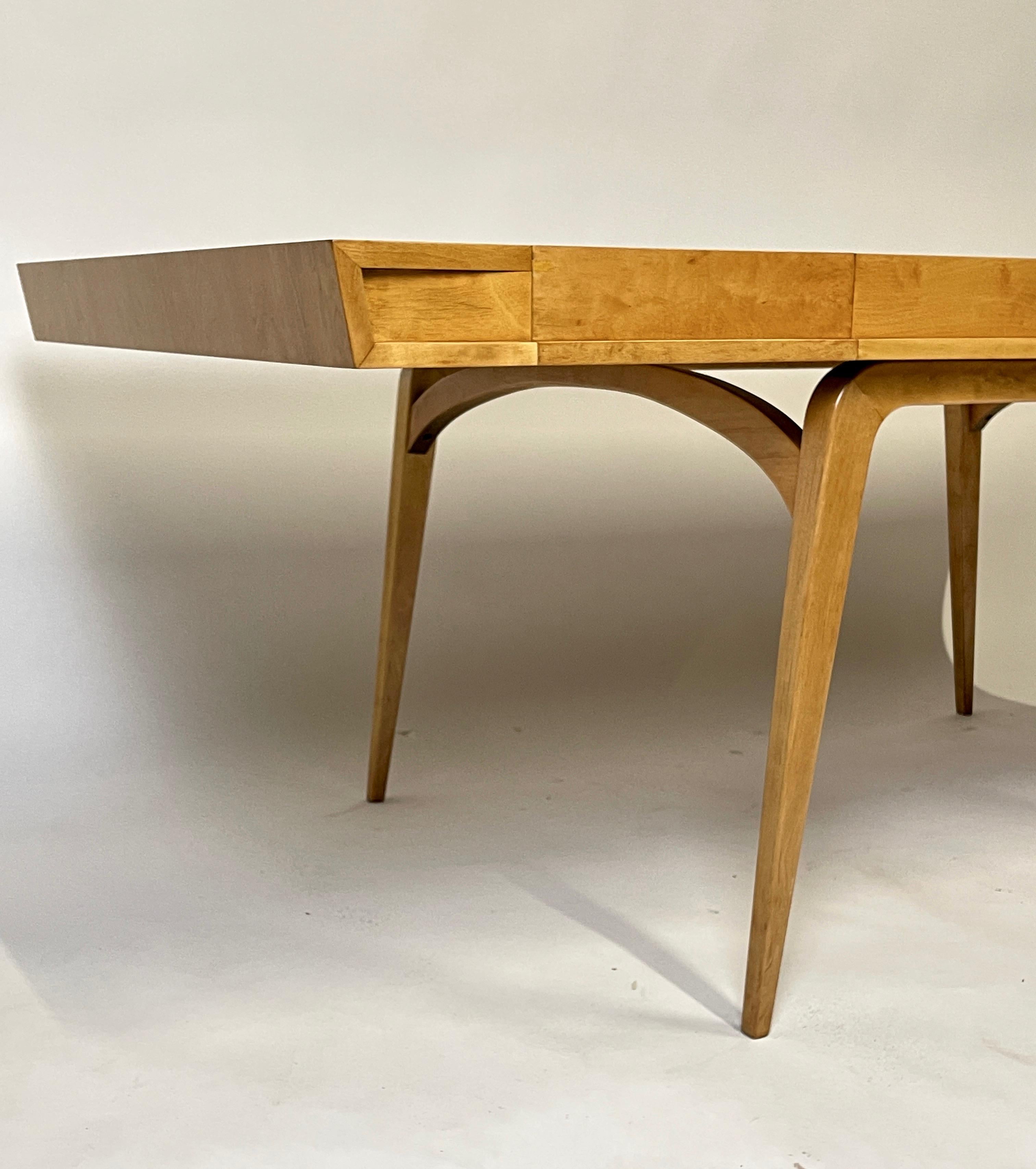 Edmond J Spence Sculptural Streamlined Mid-Century Modern Extension Dining Table In Good Condition In Hudson, NY