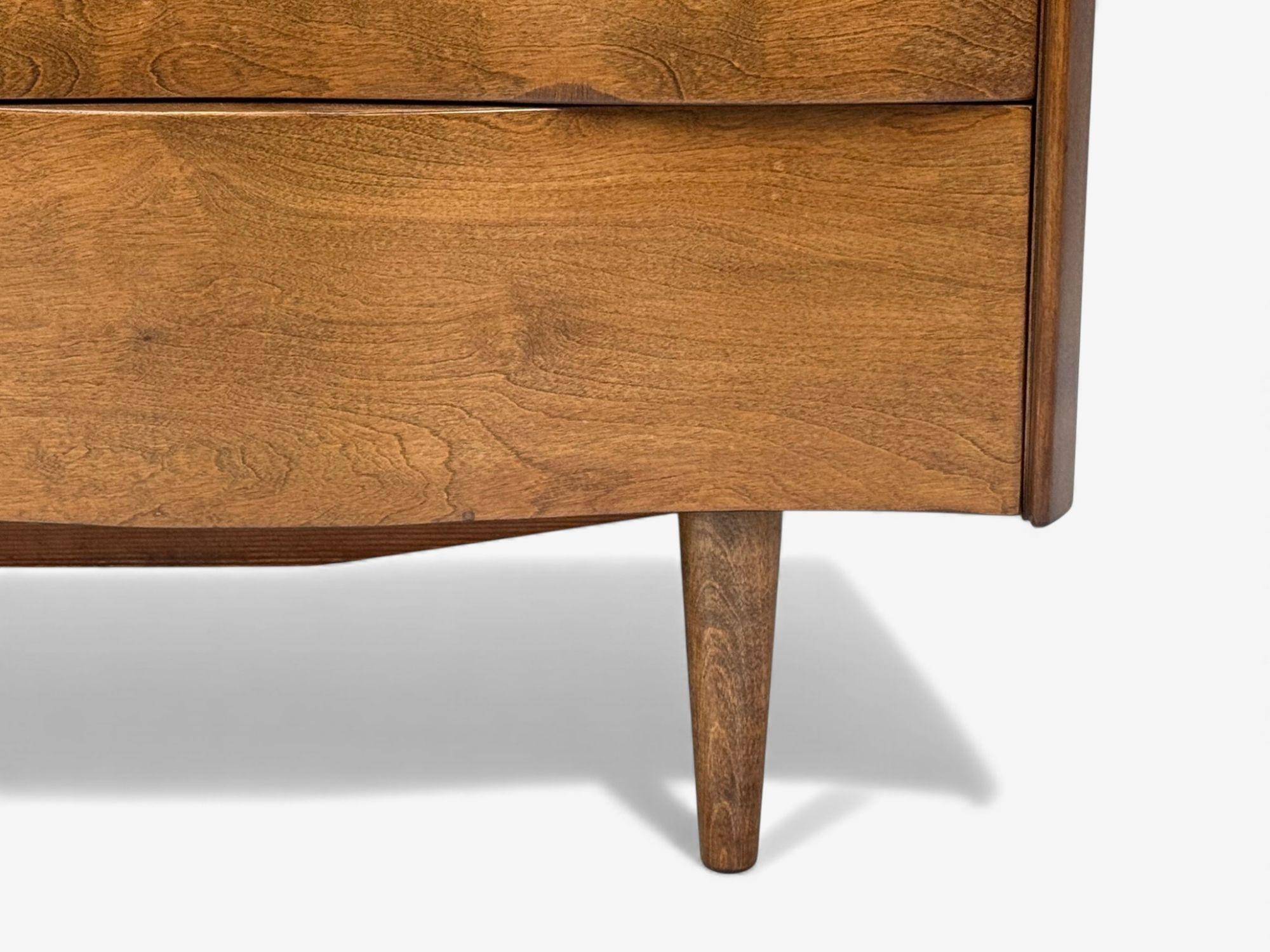 Edmond J Spence, Swedish Modern, Maple, Rare Wave Dresser, 1950s en vente 2