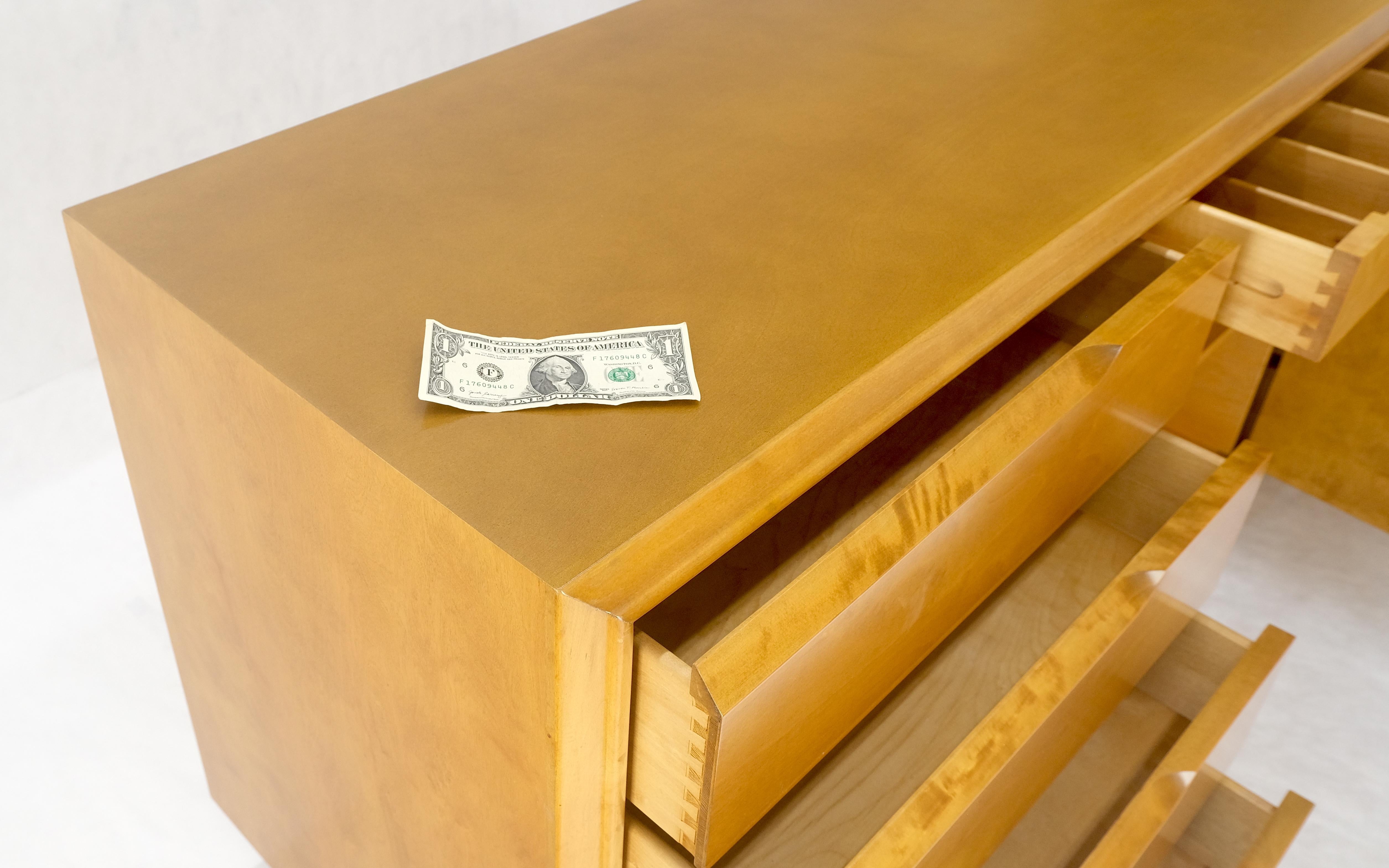 Edmond Spence 9 Cajones Abedul Rubio Sueco Mid Century Modern Dresser Credenza en venta 7