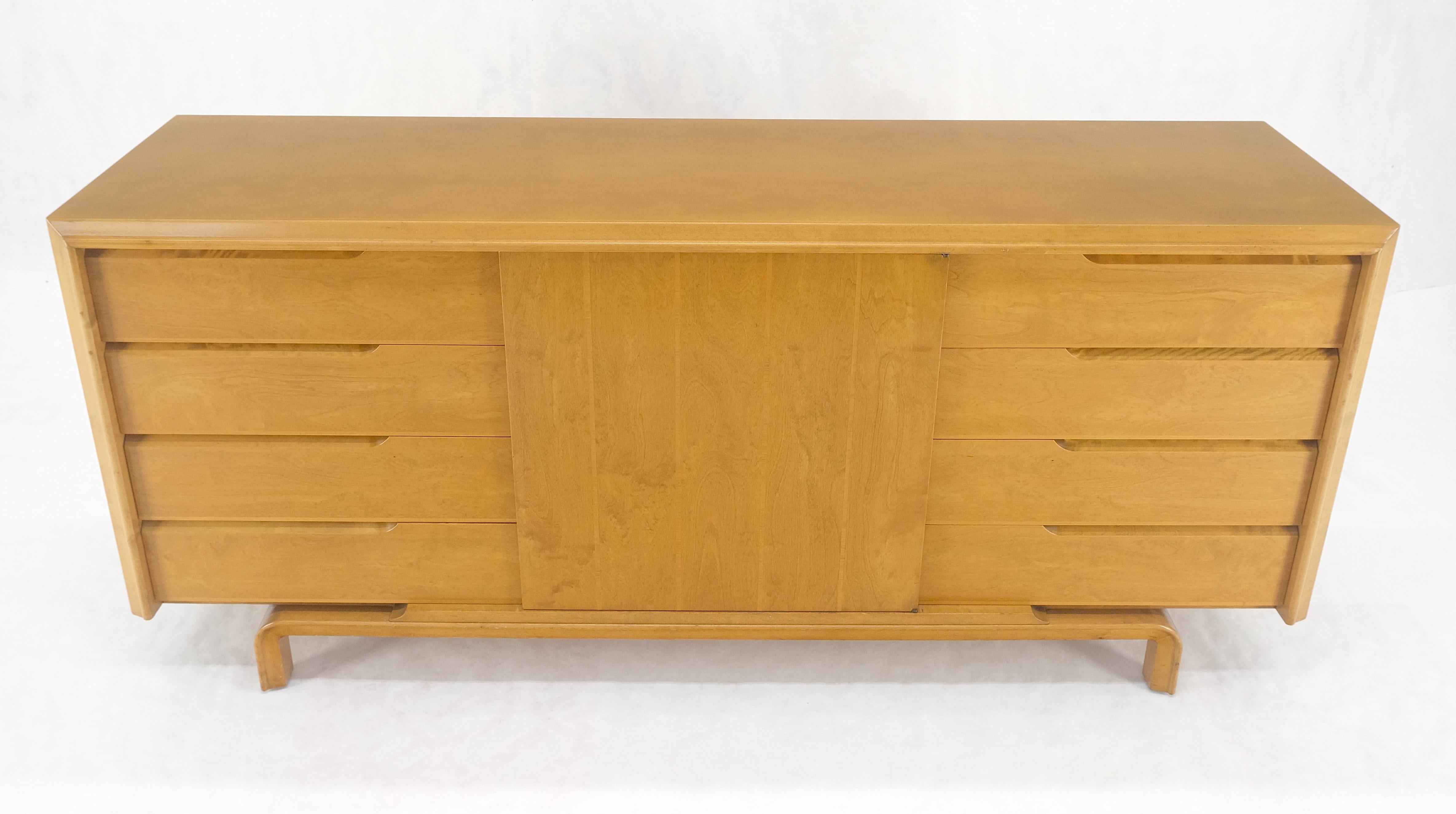 Edmond Spence 9 Cajones Abedul Rubio Sueco Mid Century Modern Dresser Credenza en venta 1