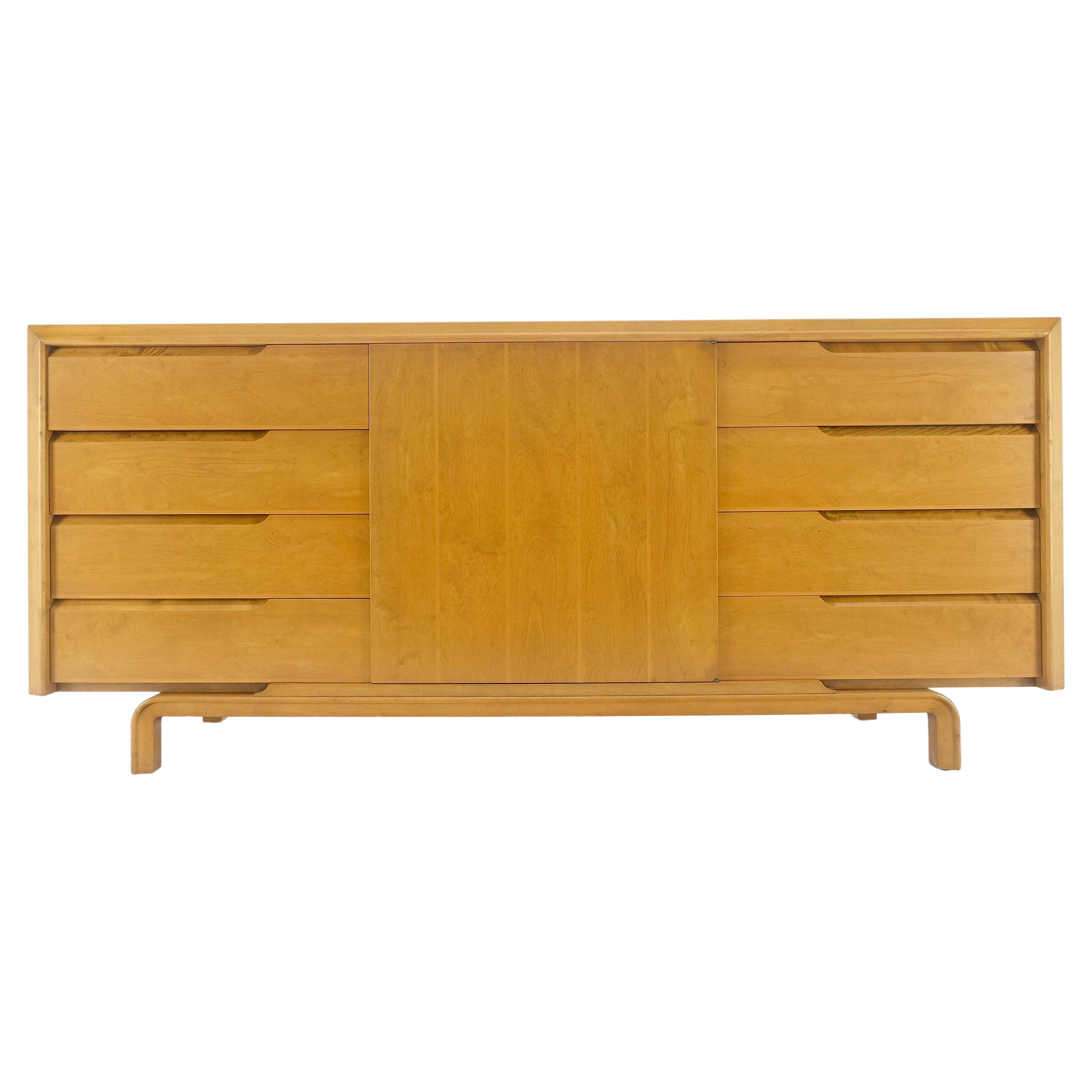 Edmond Spence 9 Cajones Abedul Rubio Sueco Mid Century Modern Dresser Credenza en venta