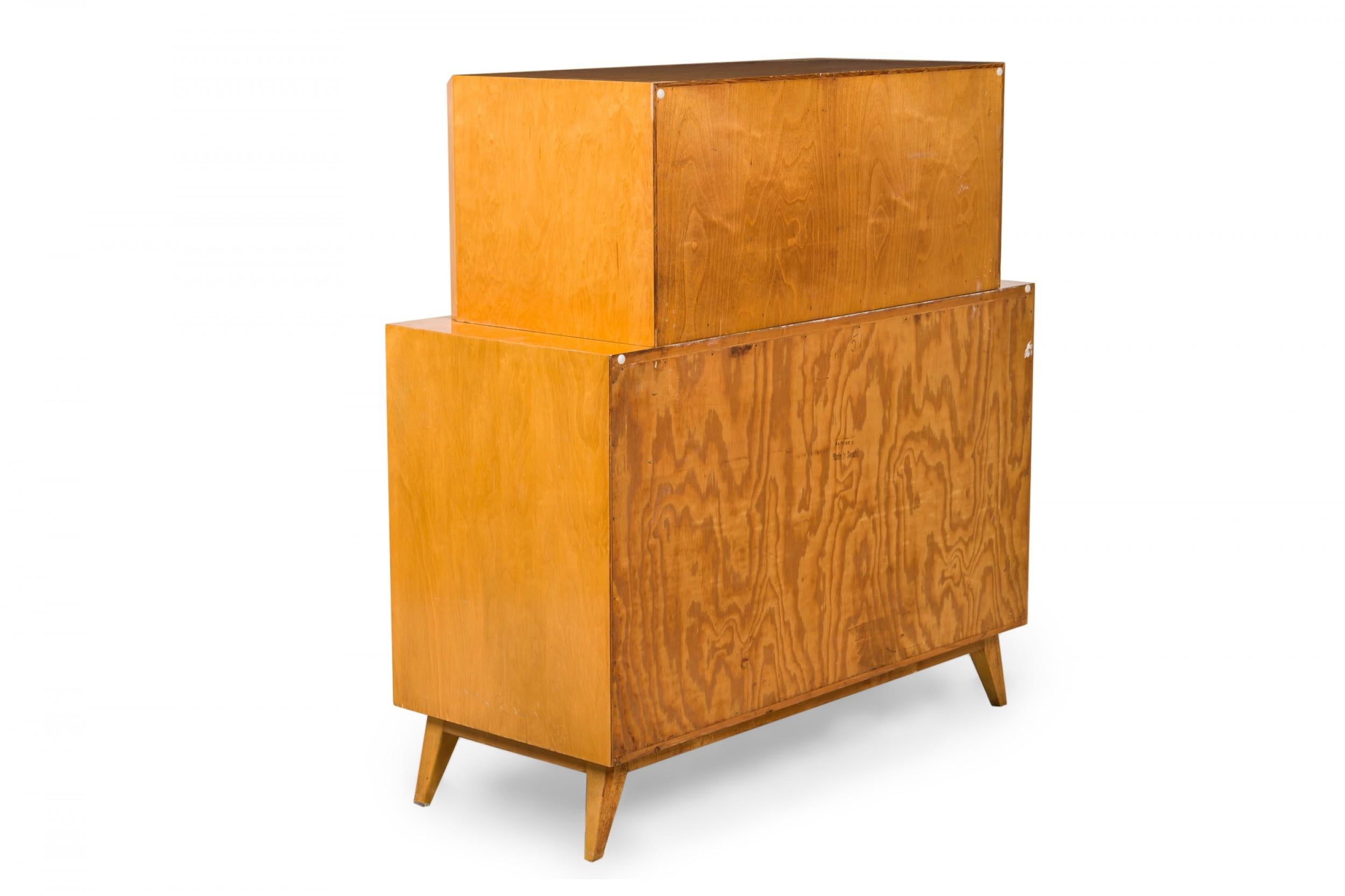Mid-Century moderno Cassettiera americana a 2 cassetti alti in legno di Edmond Spence, metà del secolo scorso in vendita
