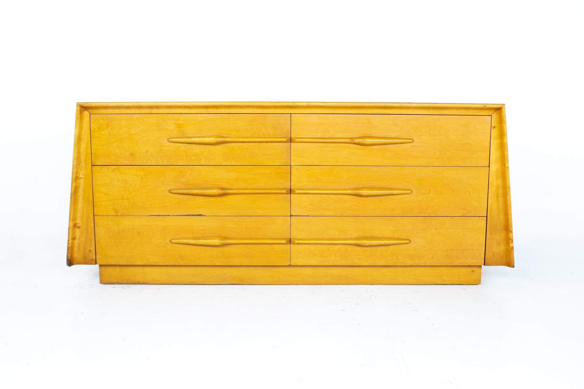 Mid-Century Modern Edmond Spence Mid Century Maple 6 Drawer Lowboy Dresser en vente