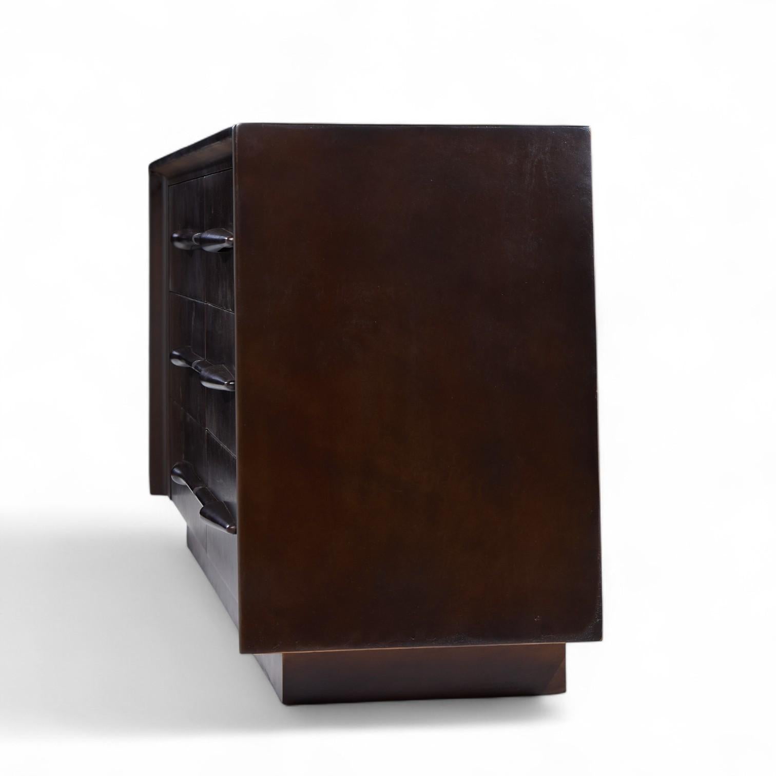 Cassettone a 6 cassetti Edmond Spence Mid Century Maple In condizioni buone in vendita a Franklin Park, IL