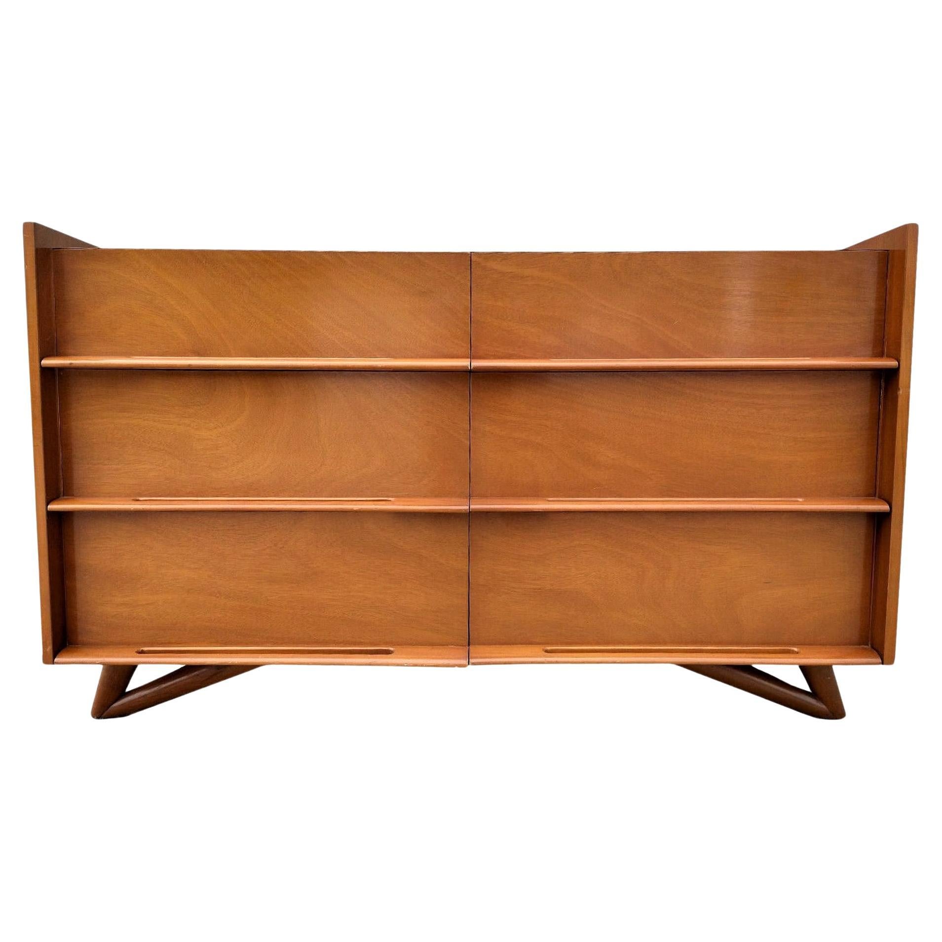 Edmond Spence Mid-Century Modern Dresser with Sculpted Drawer-Length Pulls For Sale