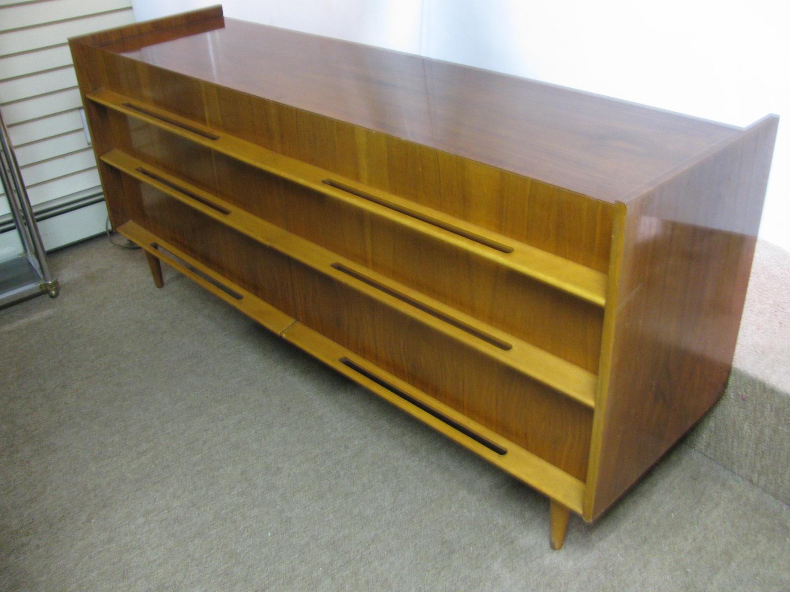 Edmond Spence Mid Century Modern Long Dresser Walnut & Birch Made In Sweden For Sale 3