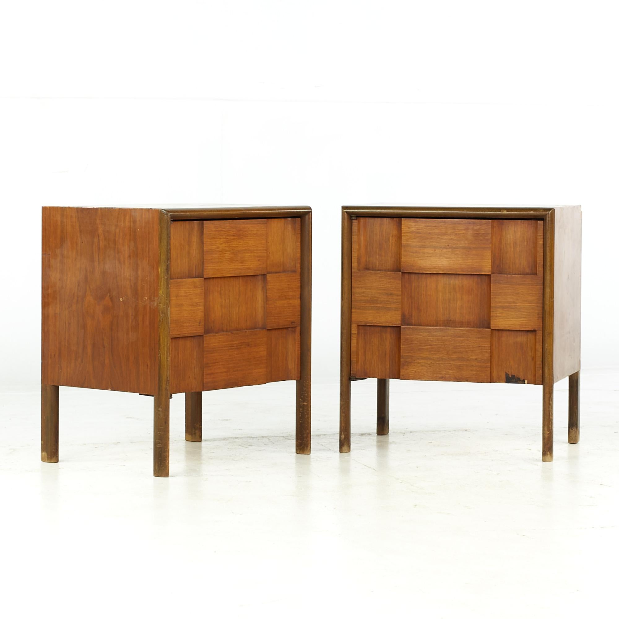 Edmond Spence midcentury Swedish walnut Nightstands - pair

Each nightstand measures: 21 wide x 15.75 deep x 24 inches high

All pieces of furniture can be had in what we call restored vintage condition. That means the piece is restored upon