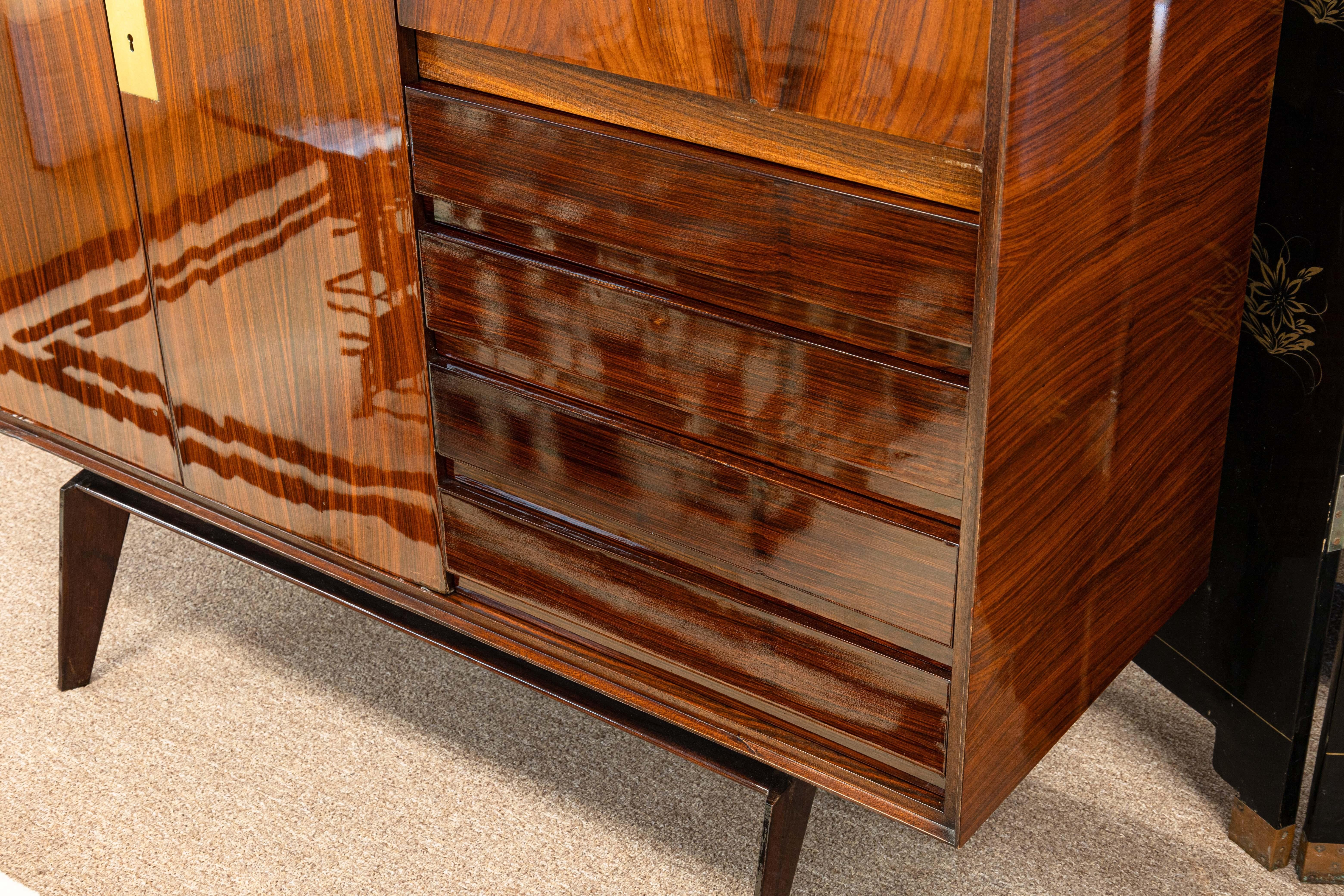 Ottone Credenza Edmondo Palutari per Vittorio Dassi 1960 Mid Century Modern Cabinet in vendita