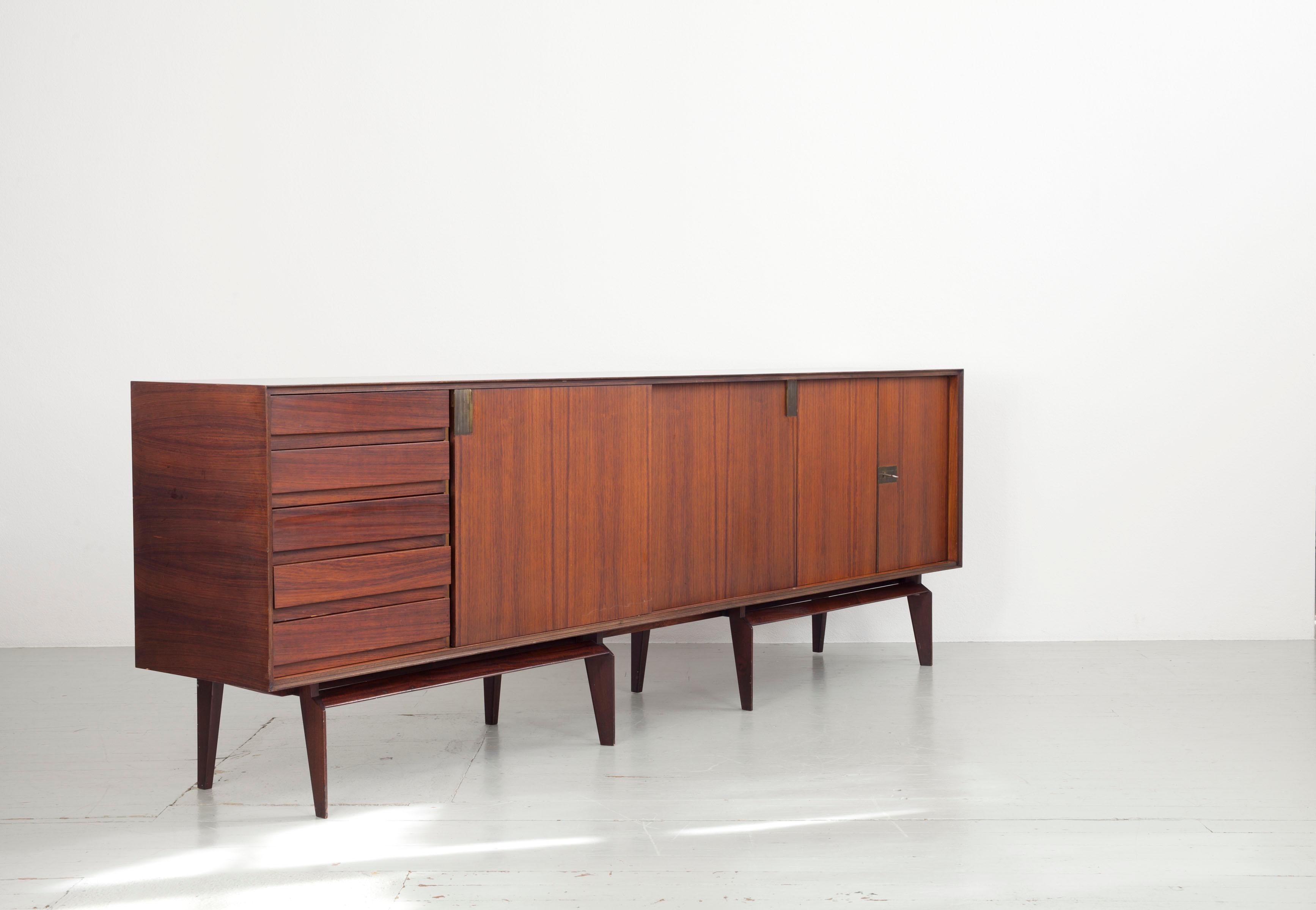 Mid-Century Modern Edmondo Palutari Sideboard, Made by Dassi Mobili Iterni, 1960s For Sale