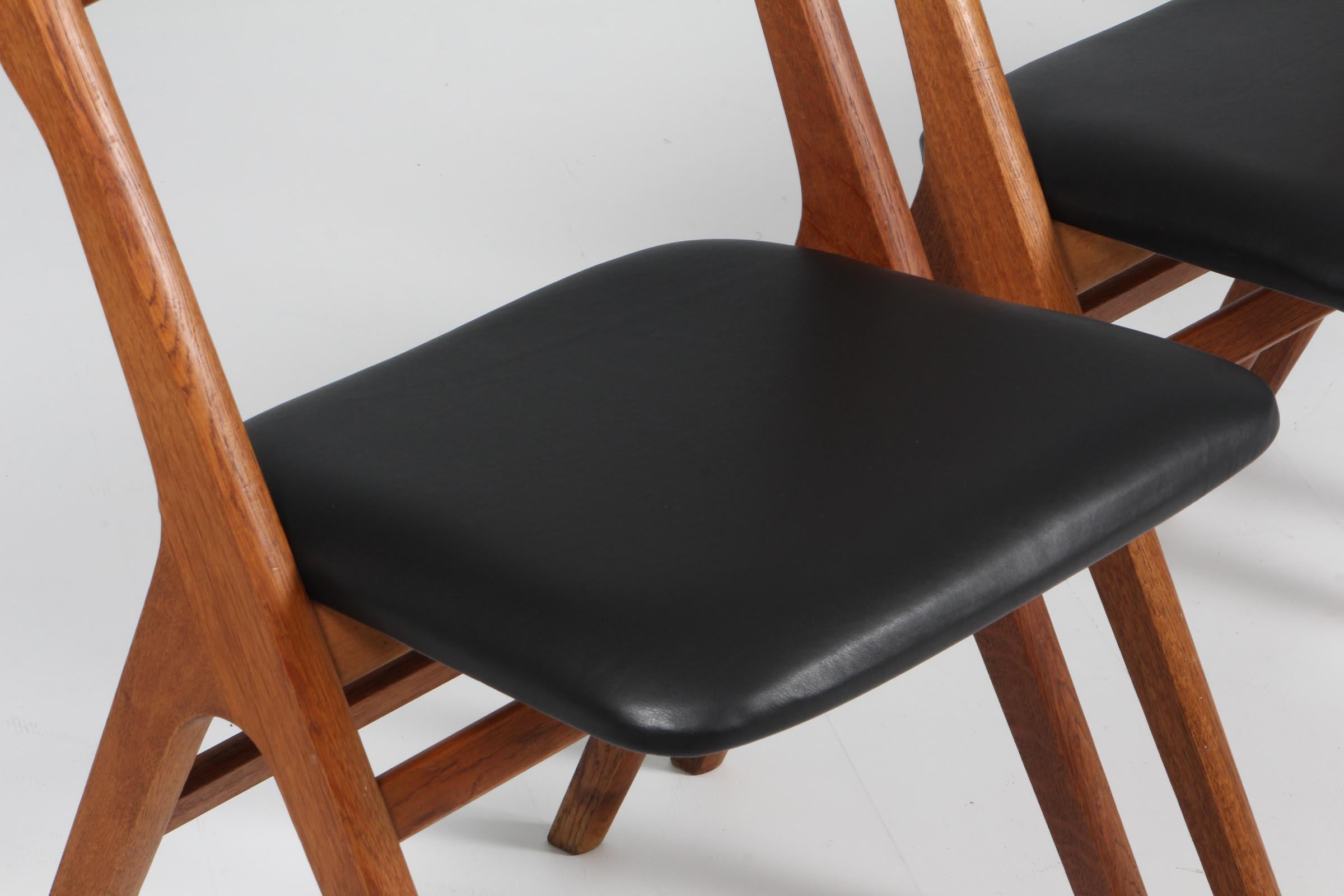 Edmund Jørgensen set of four dining chairs, oak and teak In Good Condition For Sale In Esbjerg, DK