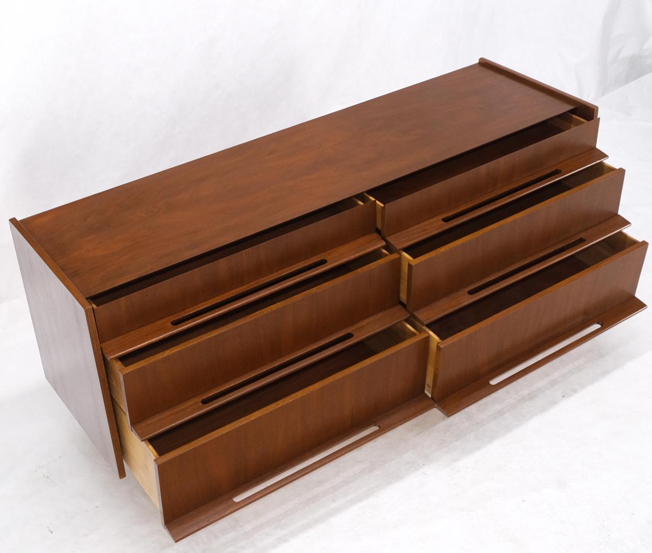 20th Century Edmund Spence Attributed Large 6 Drawers Walnut Dresser W/ Gallery Top Cone Legs For Sale