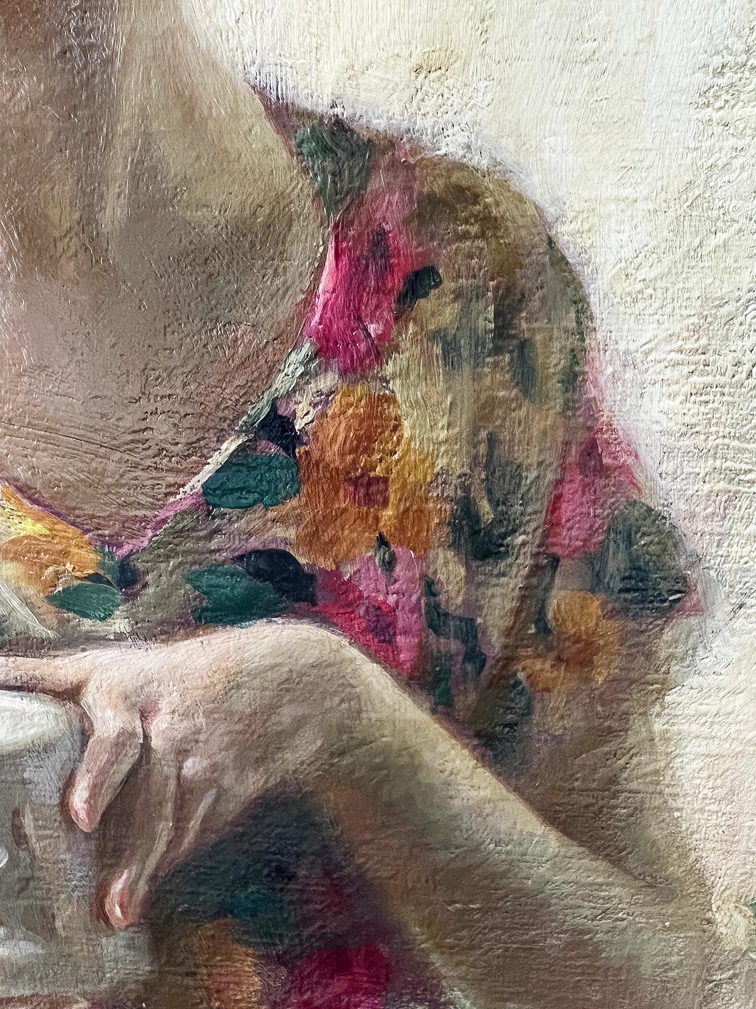 La escritora Fannie Hurst en  Vestido con estampado floral bañado en luz cálida  Artista femenina en venta 1