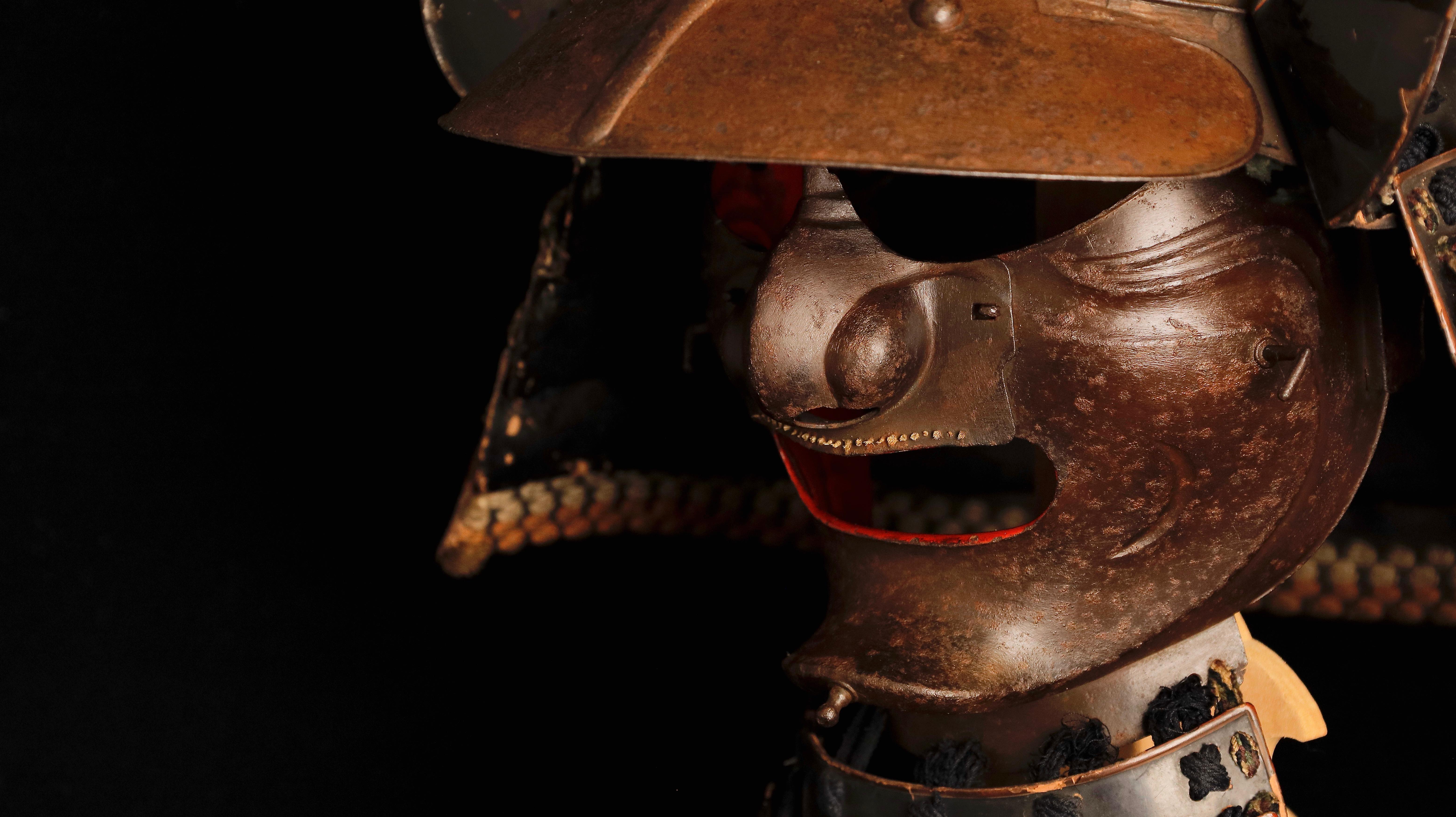 Edo-Era Samurai Helmet and Mask Set, an Authentic Piece of History from the 17th 2