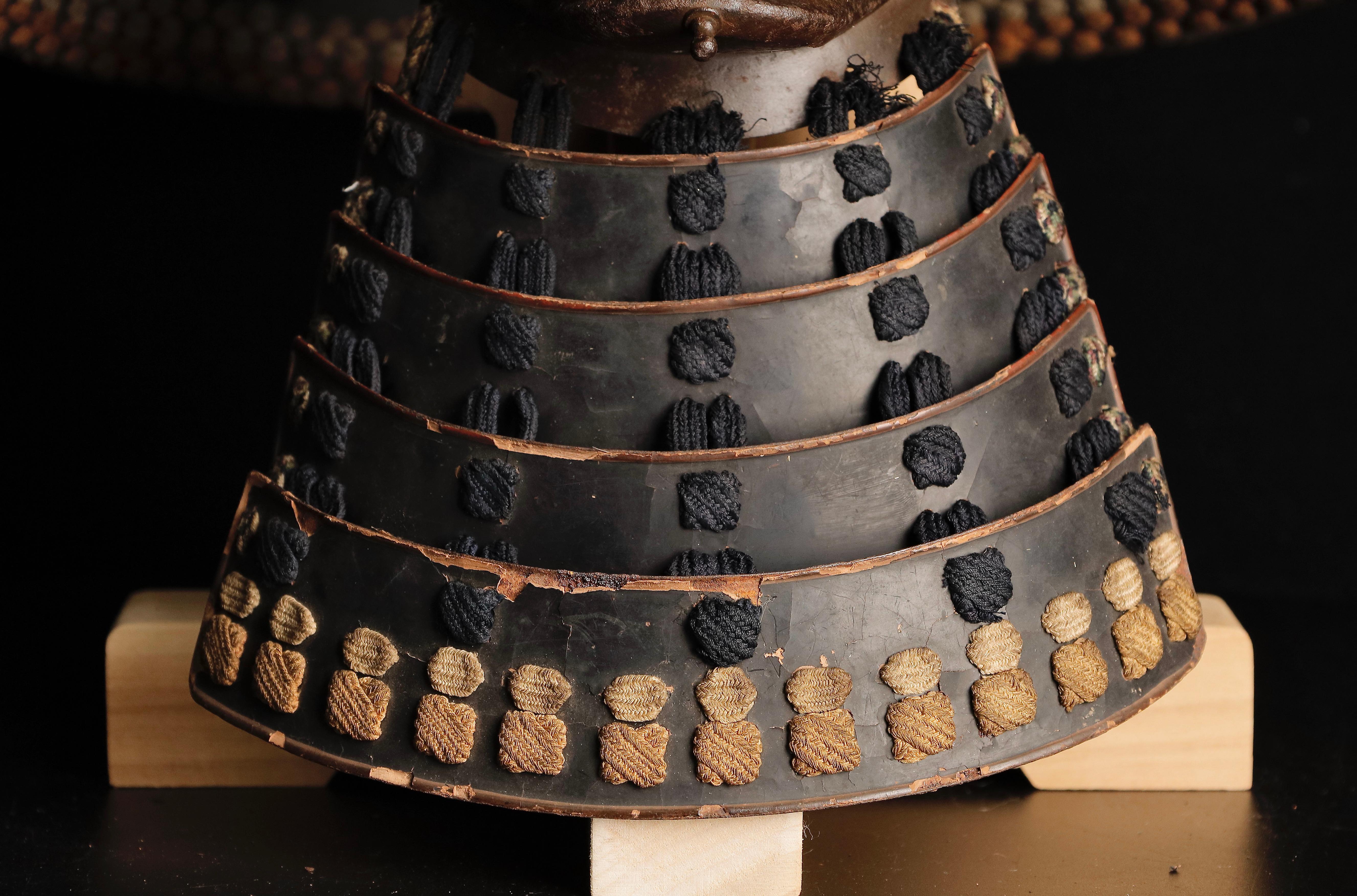 Ensemble casque et masque de samouraï de l'ère Edo, un authentique morceau d'histoire du 17e siècle 7