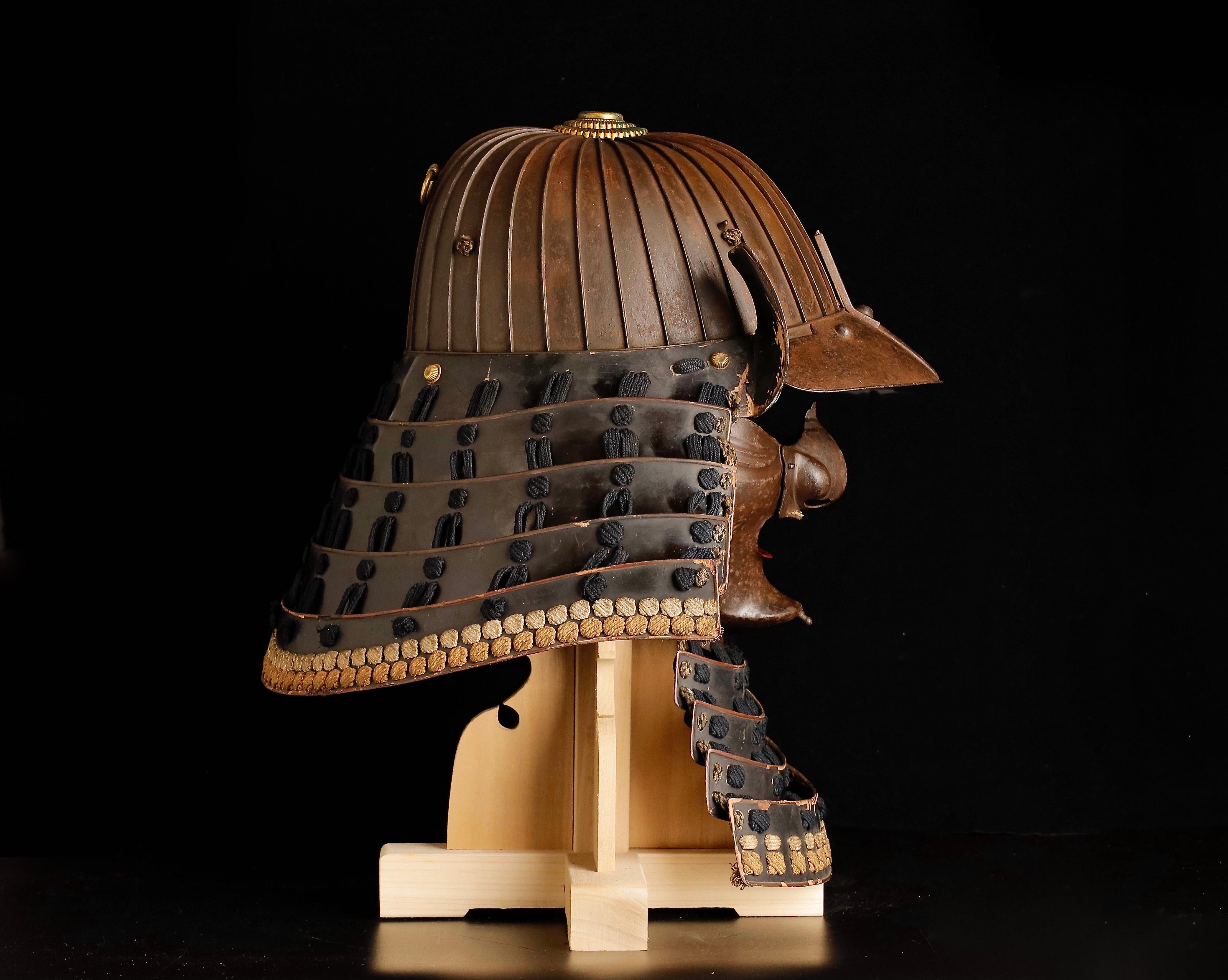 Hand-Crafted Edo-Era Samurai Helmet and Mask Set, an Authentic Piece of History from the 17th